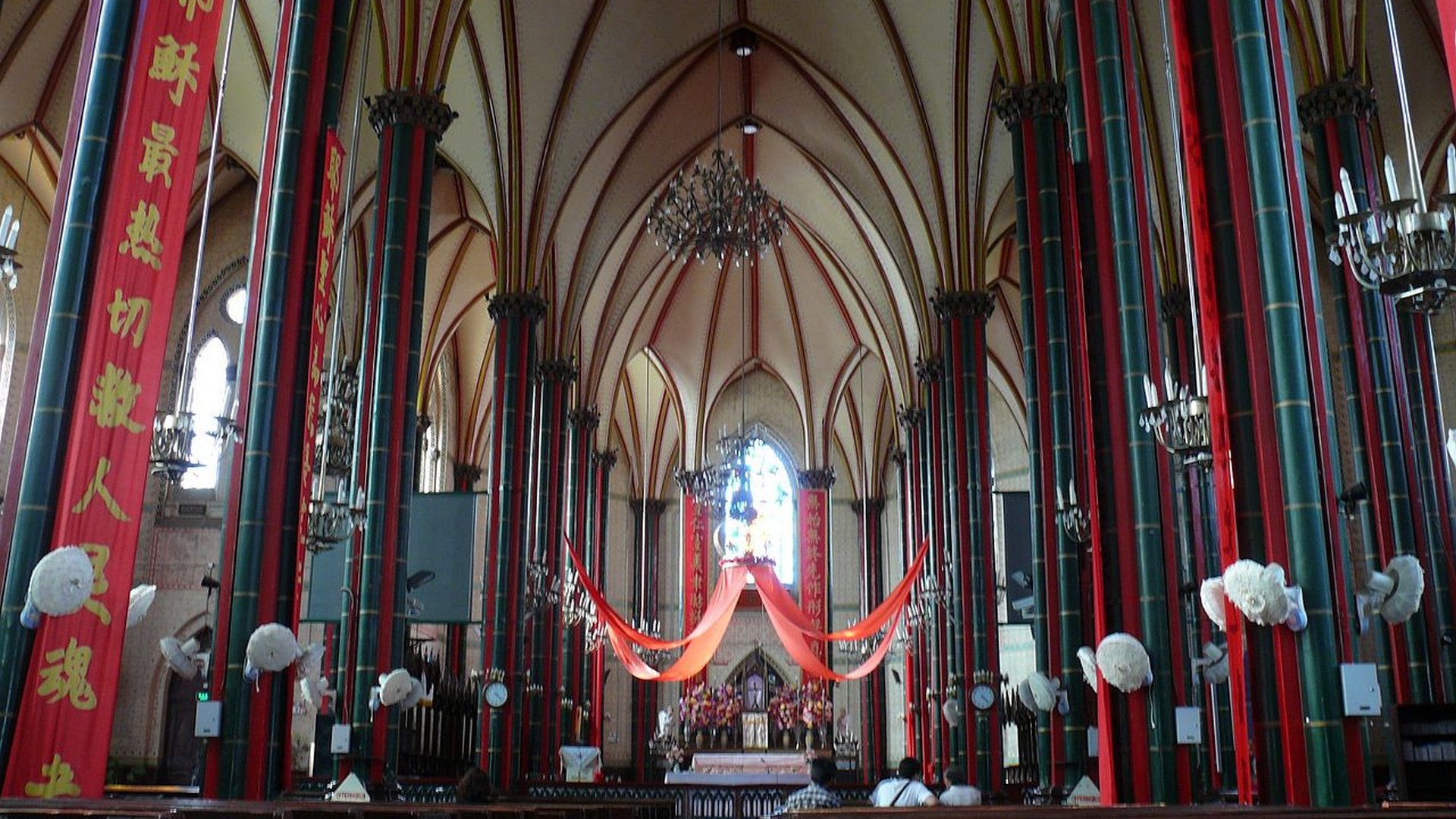 Intérieur de l'église de Xishiku, à Pékin, Chine (Photo Wikimedia Commons, Peter17)