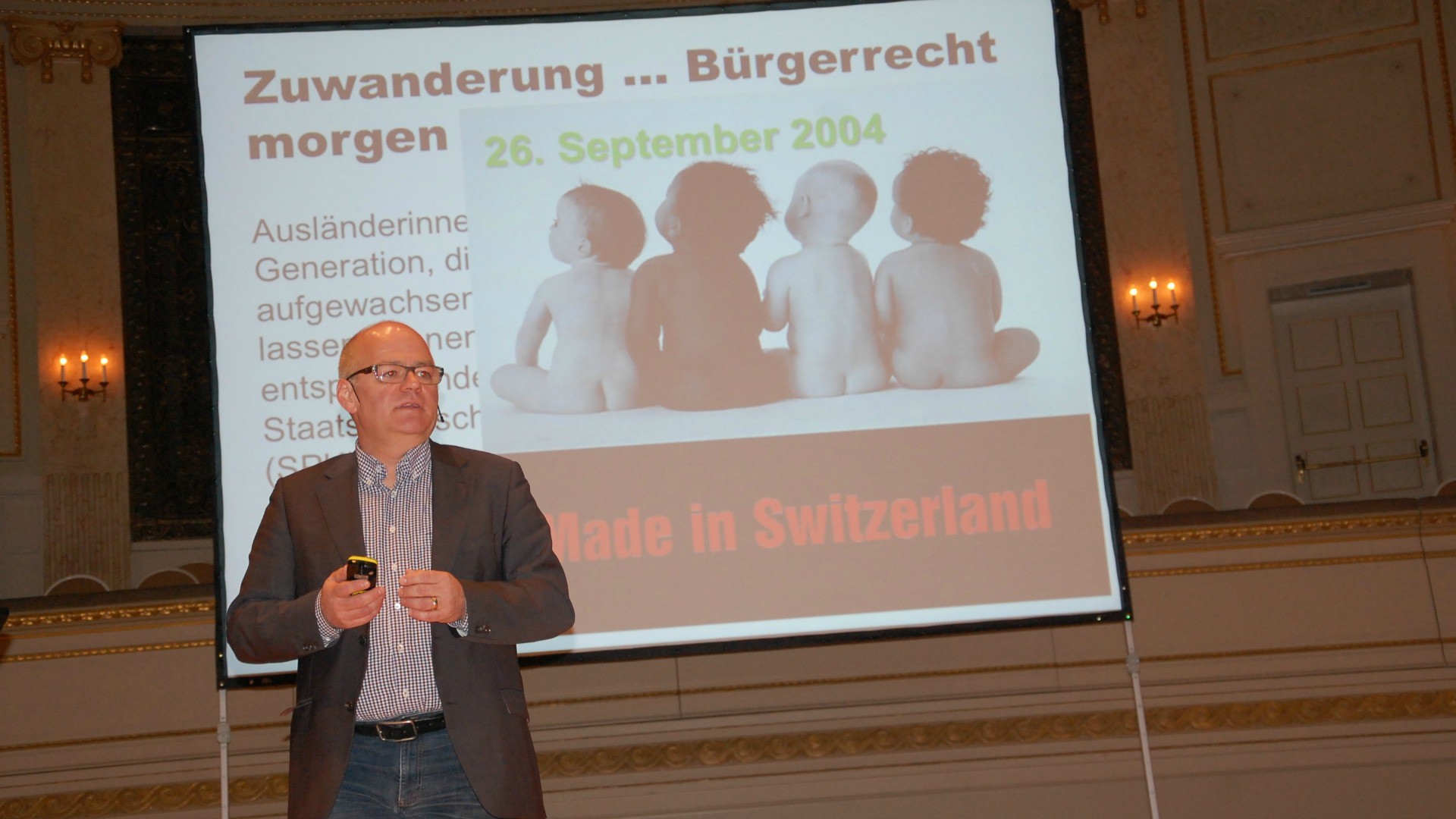 Le conseiller national schwytzois Andy Tschümperlin au Forum 2015 de Caritas-Suisse à Berne (Photo: Jacques Berset)