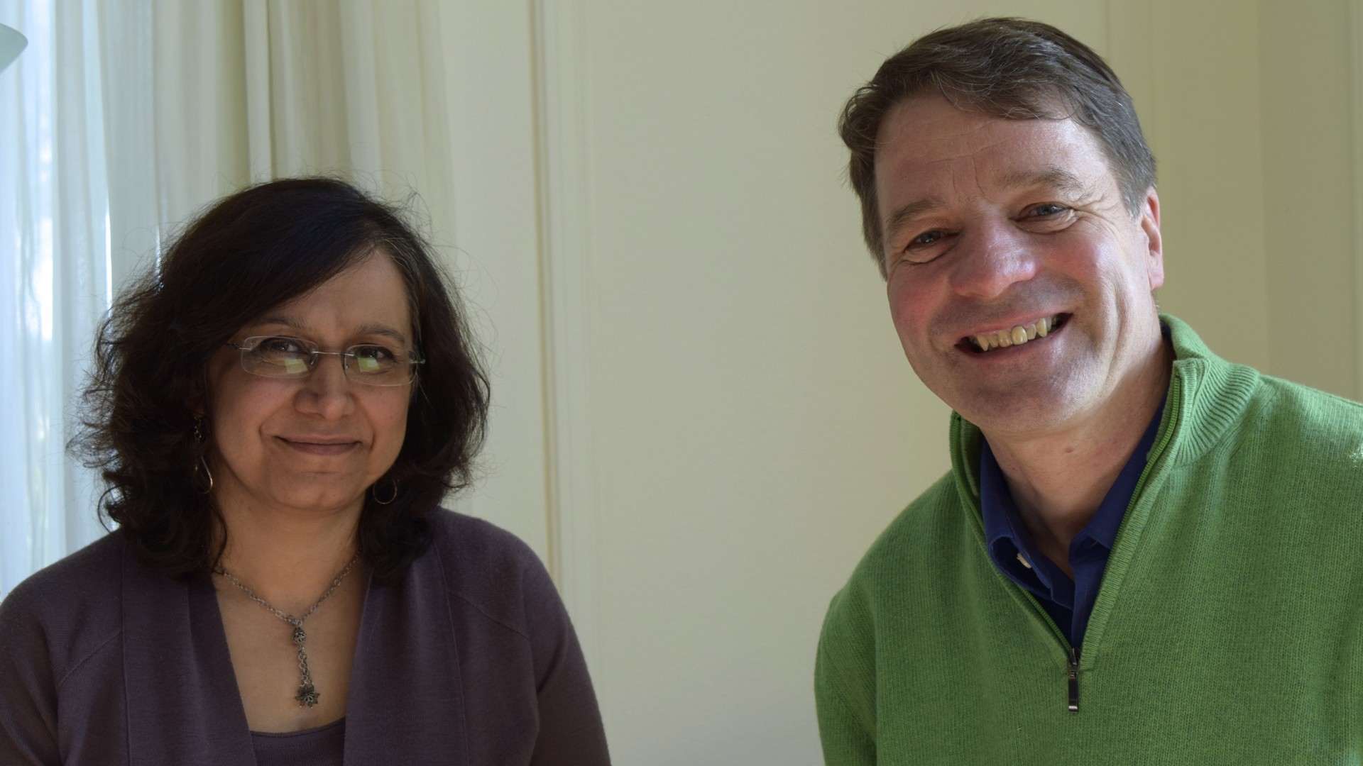 Sherazade Houshmand, théologienne musulmane iranienne et le théologien catholique belge Michel Vandeleene  (photo Brigitte Deslarzes)