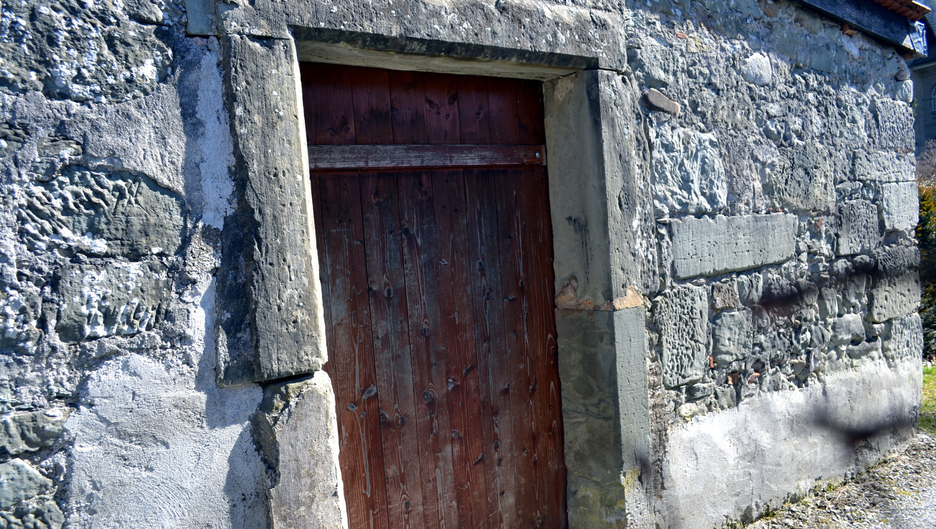 Chaque porte s'ouvre sur autre chose  (photo Georges Scherrer 2015) 