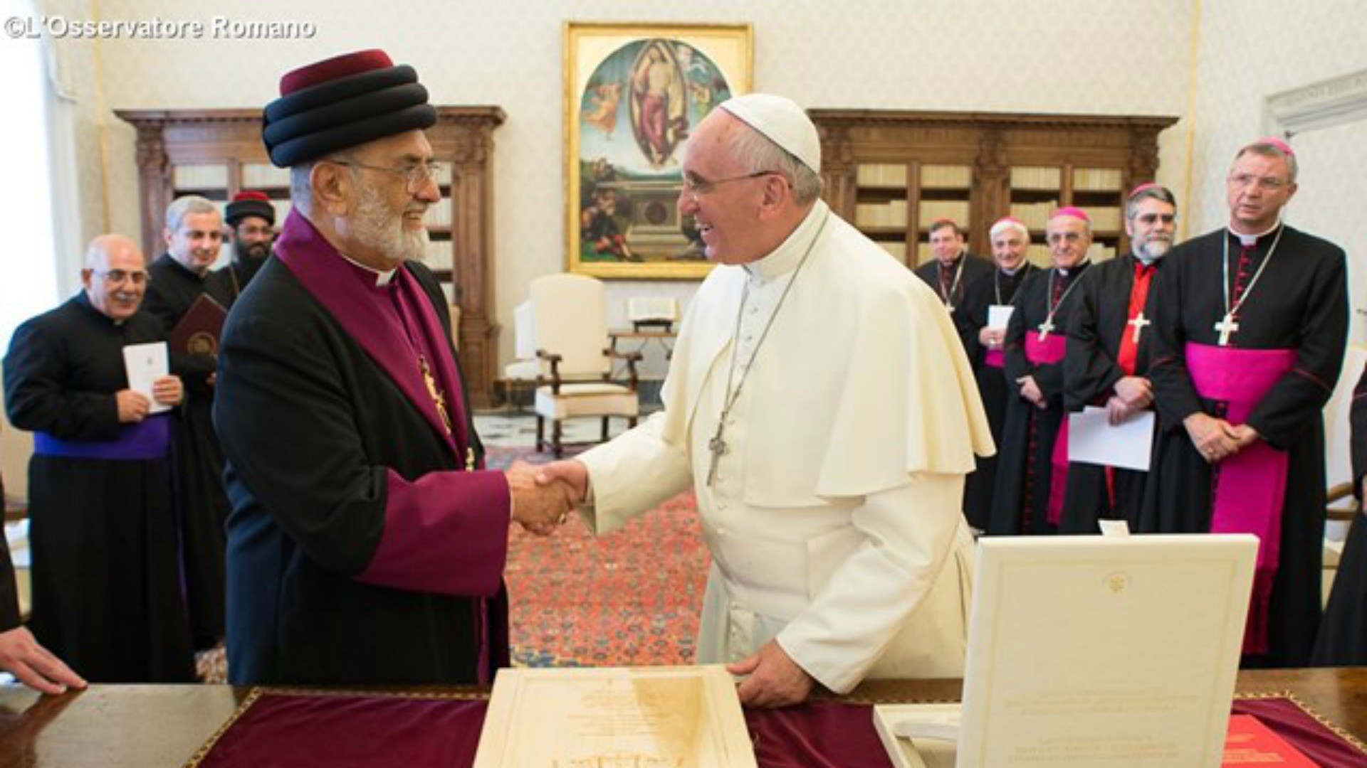 Le patriarche de l'Eglise assyrienne Mar Dinkha IV a rencontré le pape François en novembre 2014 (Image: L'Osservatore Romano)