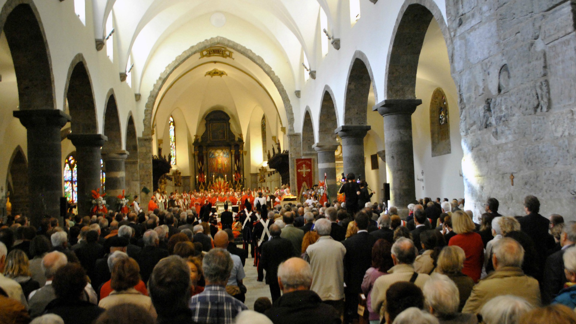 Célébration à l'Abbaye de Saint-Maurice (Photo: Cath-info)