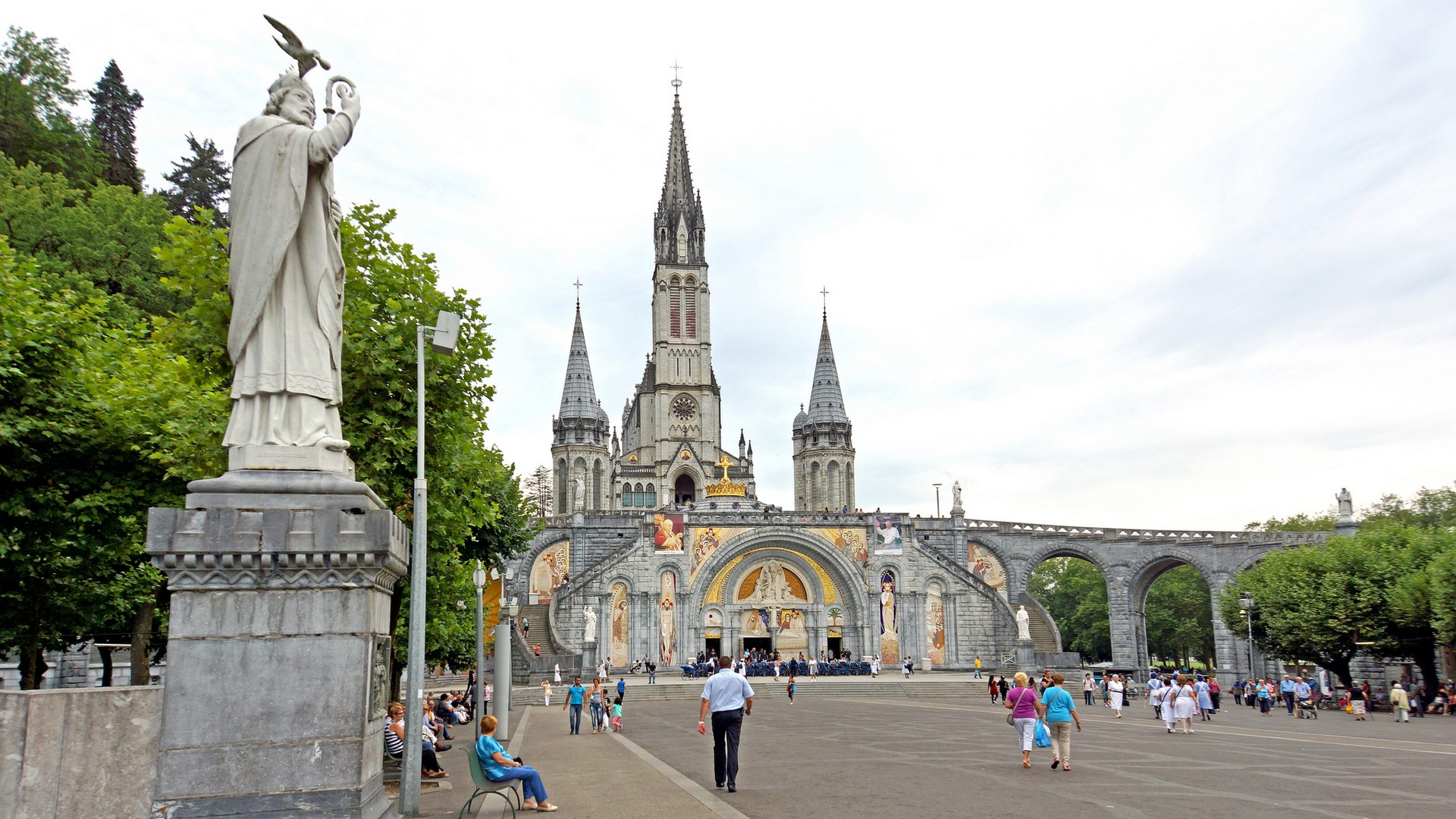 Le sanctuaire de Lourdes connaît un regain de fréquentation (photo Flickr  Dennis Jarvis CC BY-SA 2.0)
