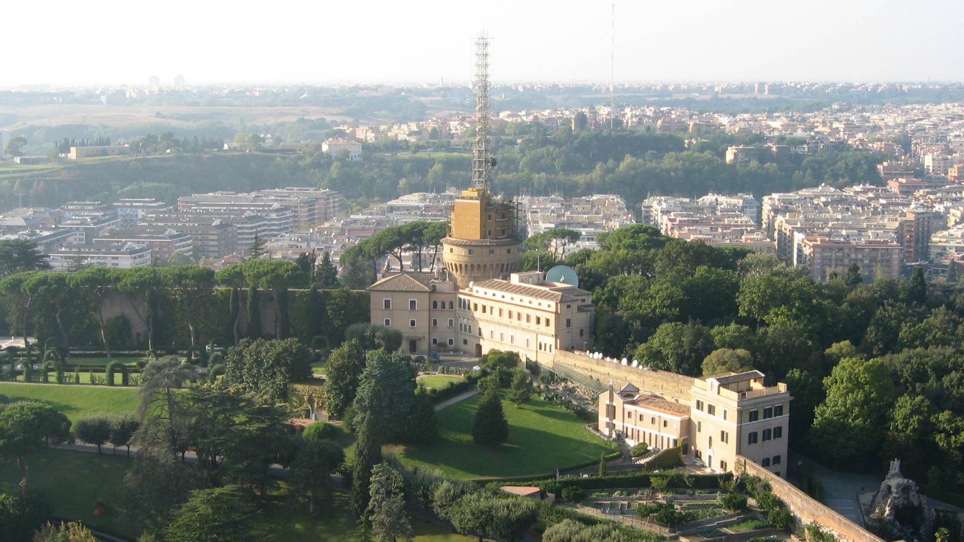 Les bâtiments de Radio Vatican (Photo:Franck Kehren/Flickr/CC BY-NC-ND 2.0)