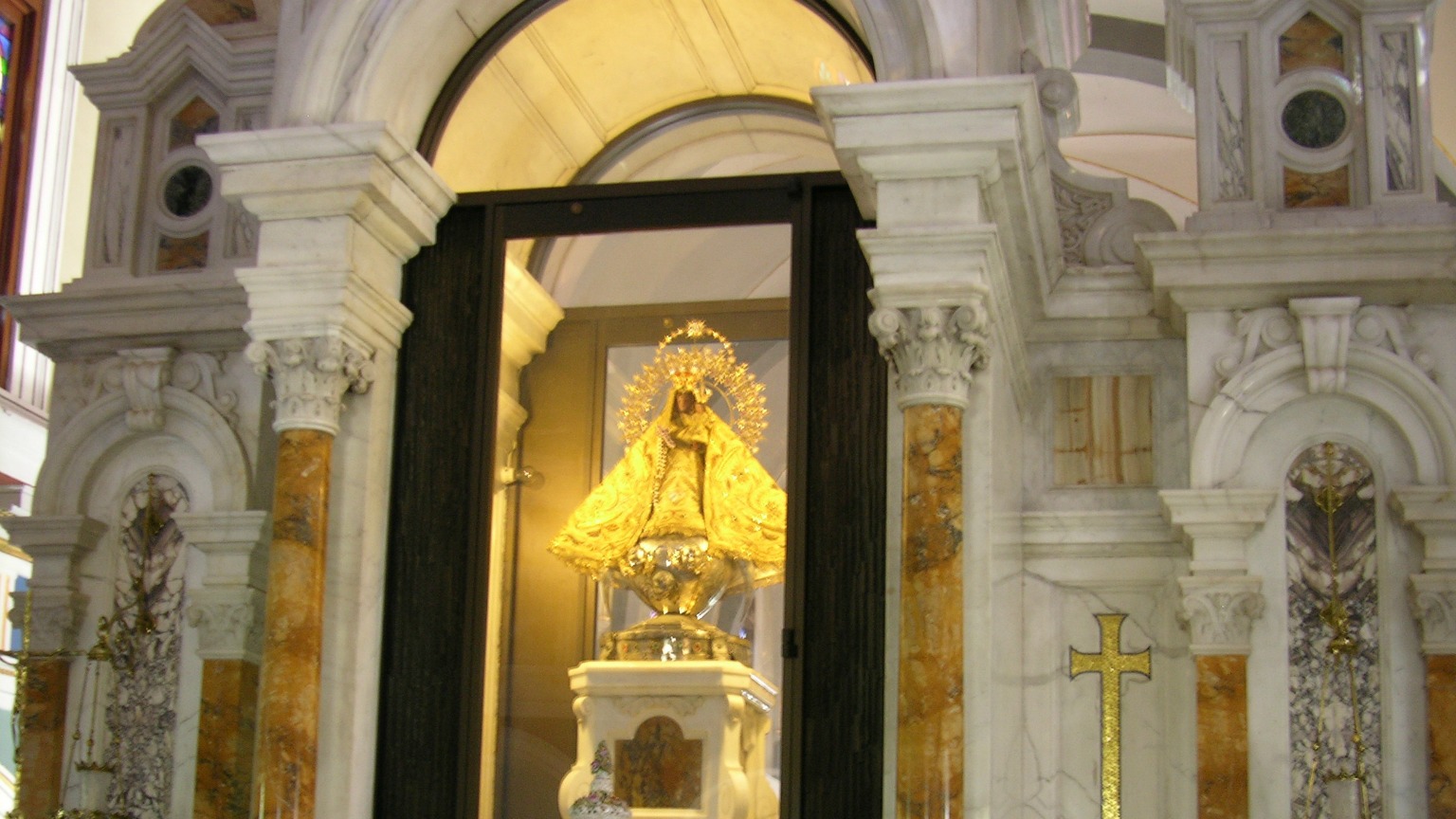 Le pape François a vénéré la Vierge de la Charité du cuivre, patronne de Cuba (Photo:Sven Cipido/Flickr/CC BY-NC-ND 2.0)