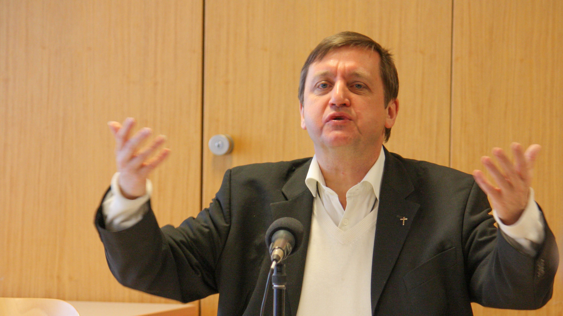 Abbé François-Xavier Amherdt, professeur de théologie pastorale, Université de Fribourg (photo Jacques Berset)