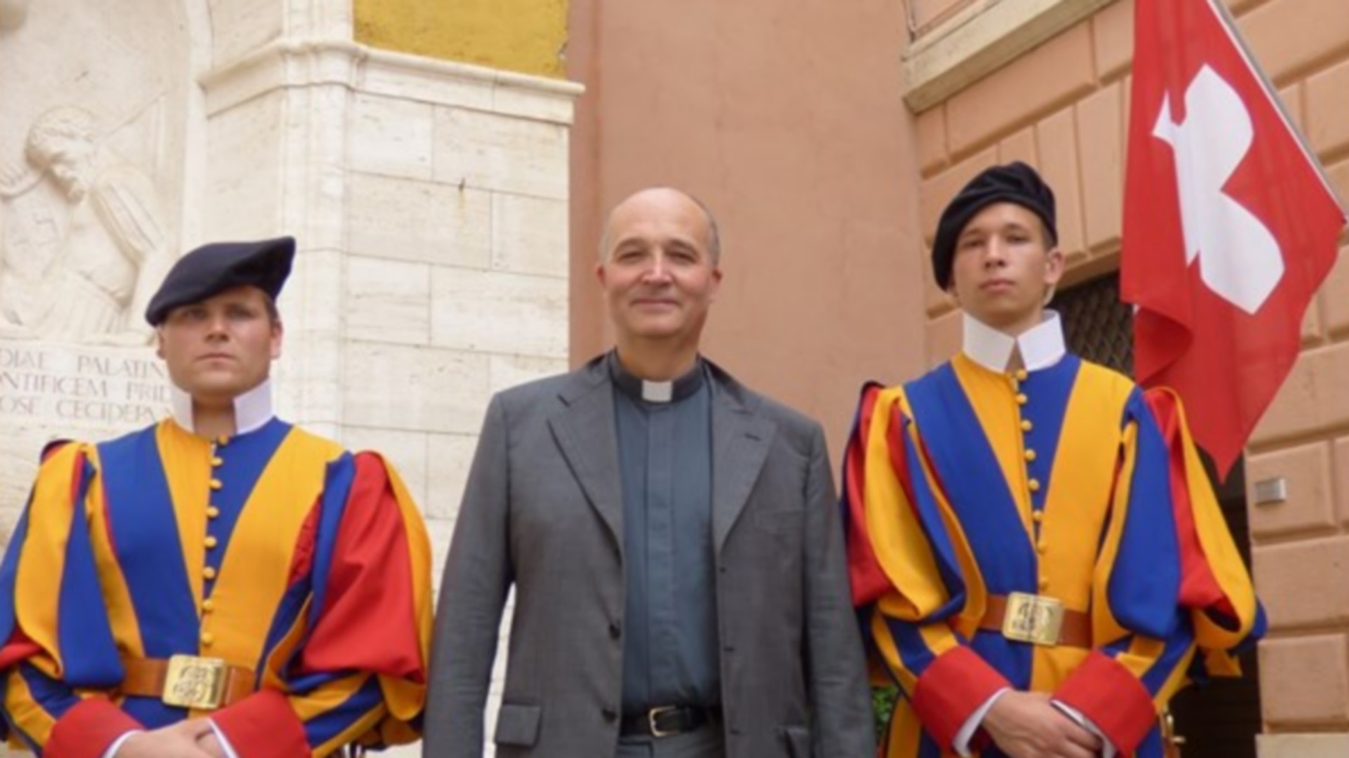 L'abbé Pascal Burri, alors chapelain de la Garde Suisse pontificale (photo radio vatican) 