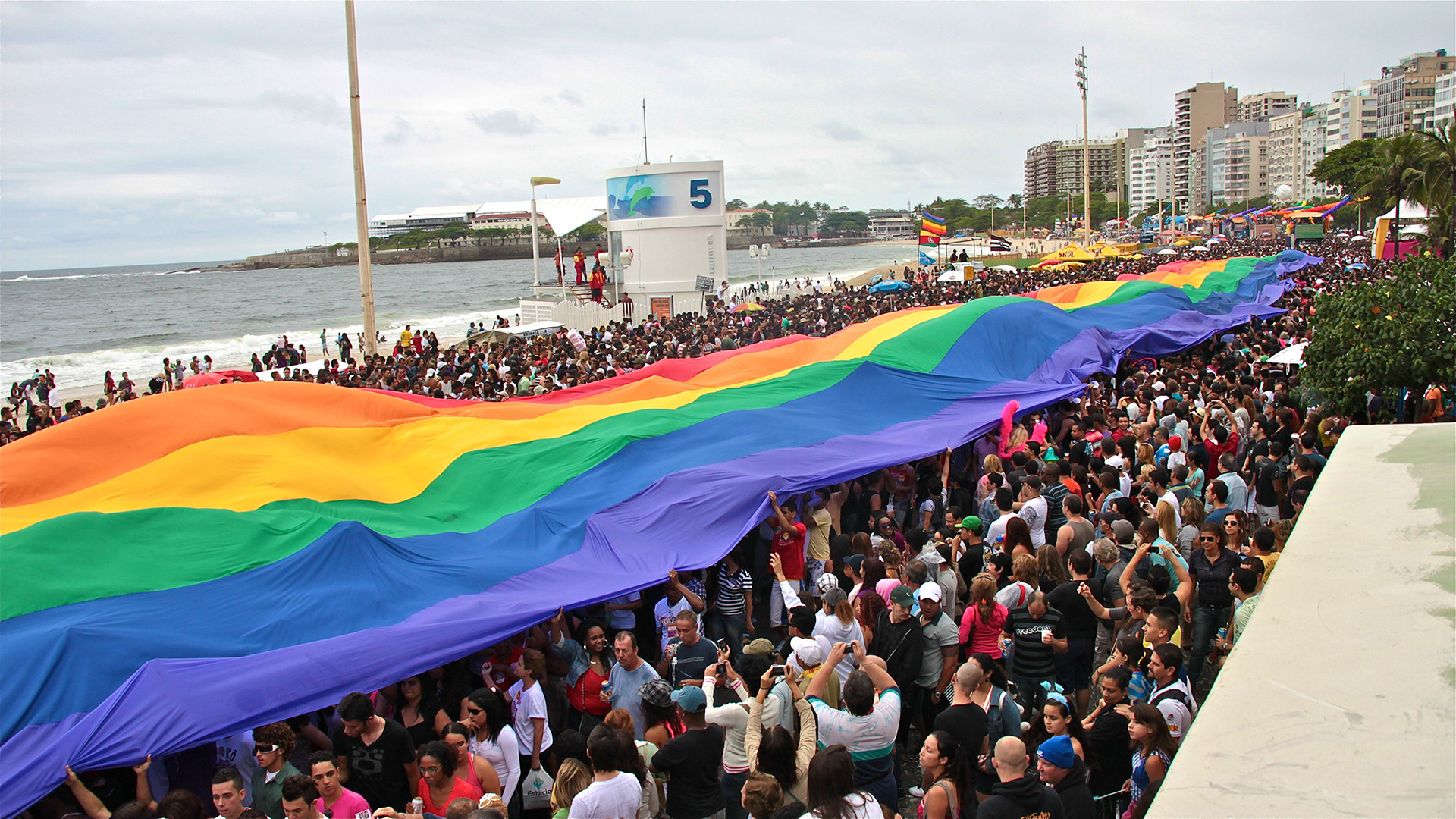 Pride Parade LGBT Rio de Janeiro 2010 (Photo: flickr/armandolobos/CC BY-NC-ND 2.0)