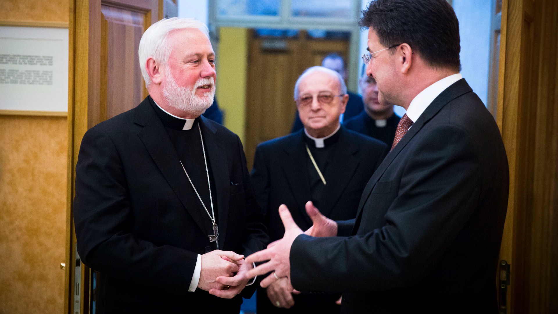 Mgr Paul Gallagher (à g.), secrétaire du Saint-Siège pour les relations avec les Etats (Photo: Ministère des Aff. étrang. de la République Slovaque)