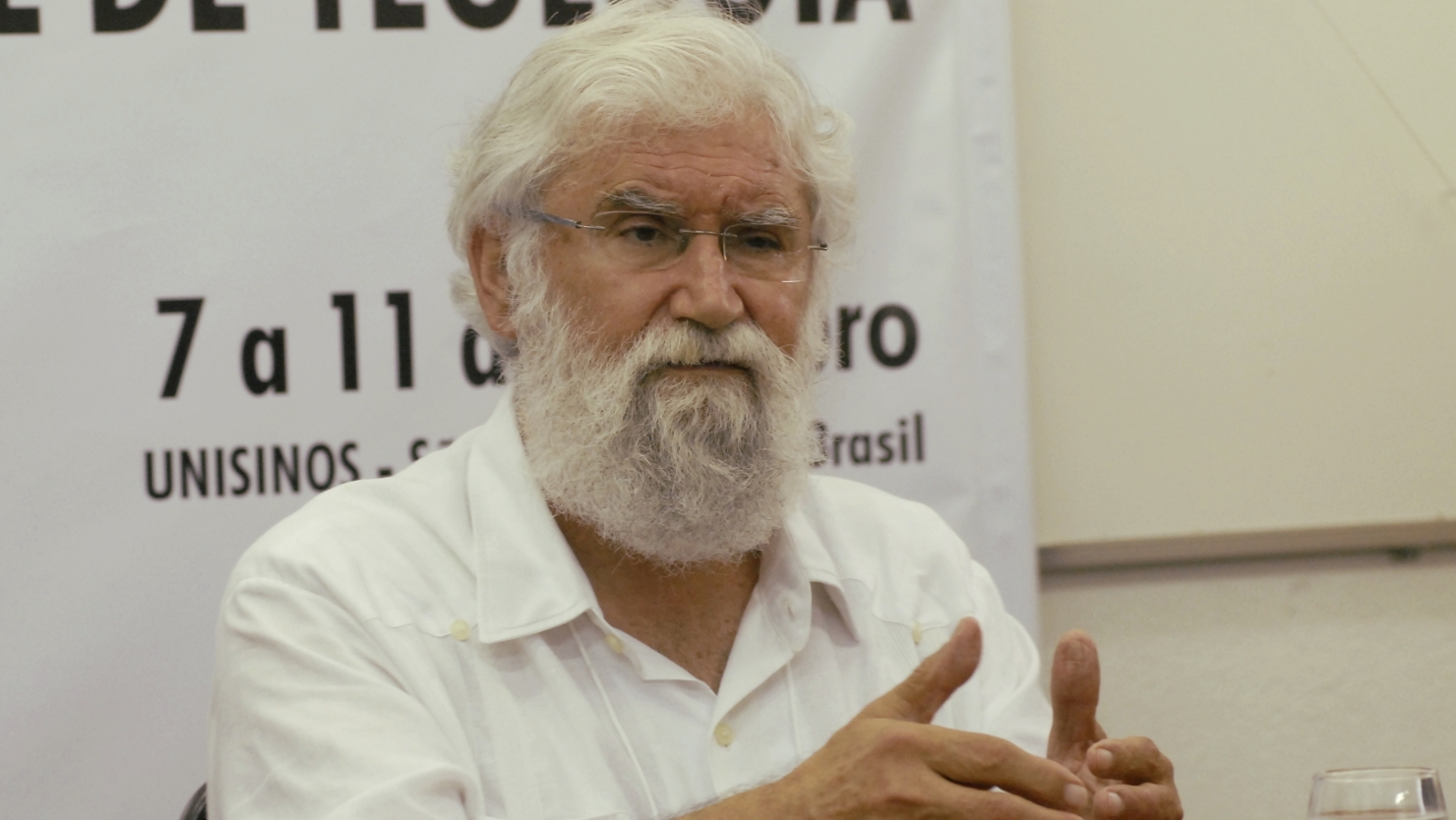 Le philosophe et htéologien brésilien Leonardo Boff (photo Jean-Claude Gerez) 