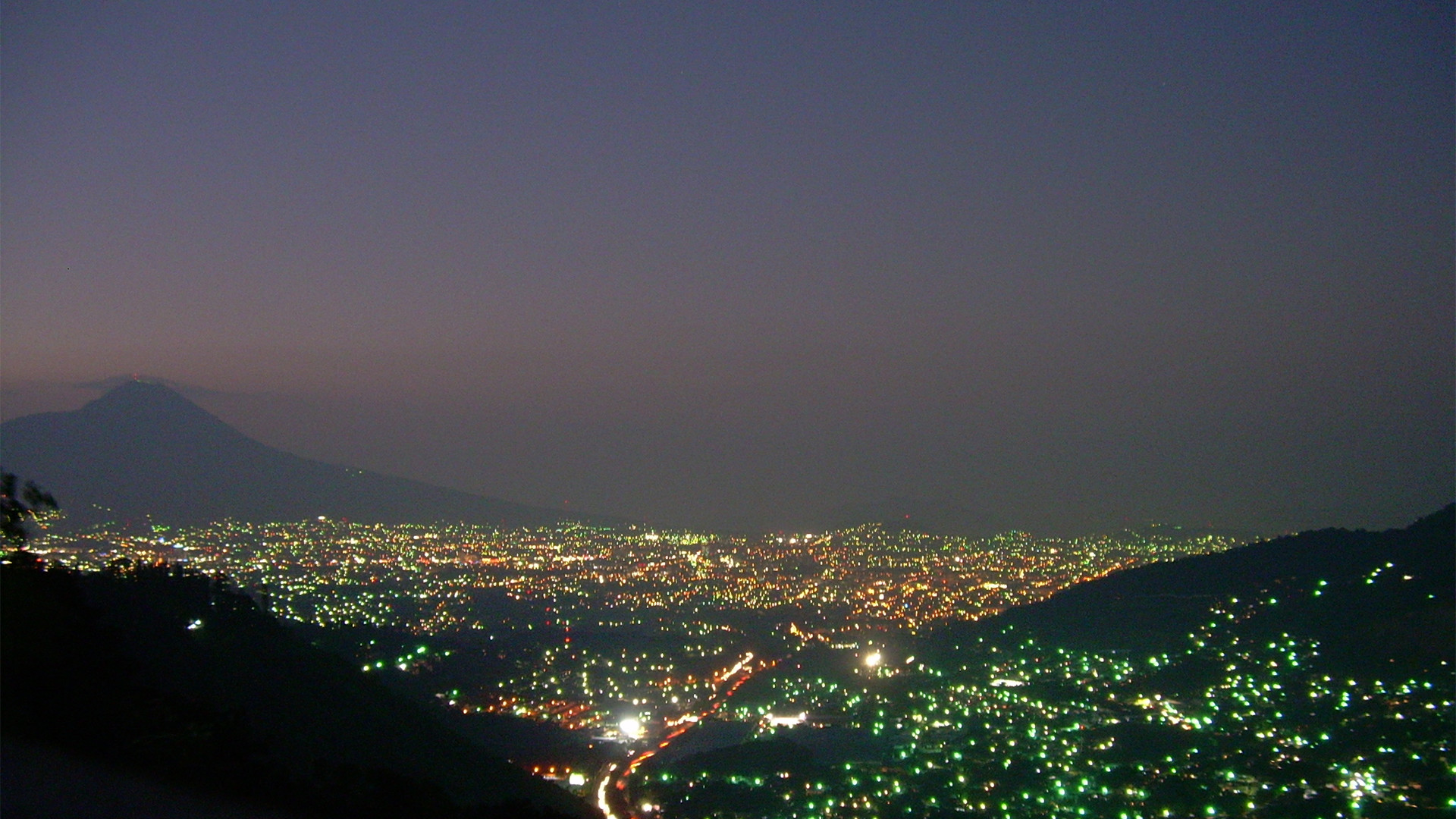 La ville de San Salvador (Photo: JOSAL/wikimedia)