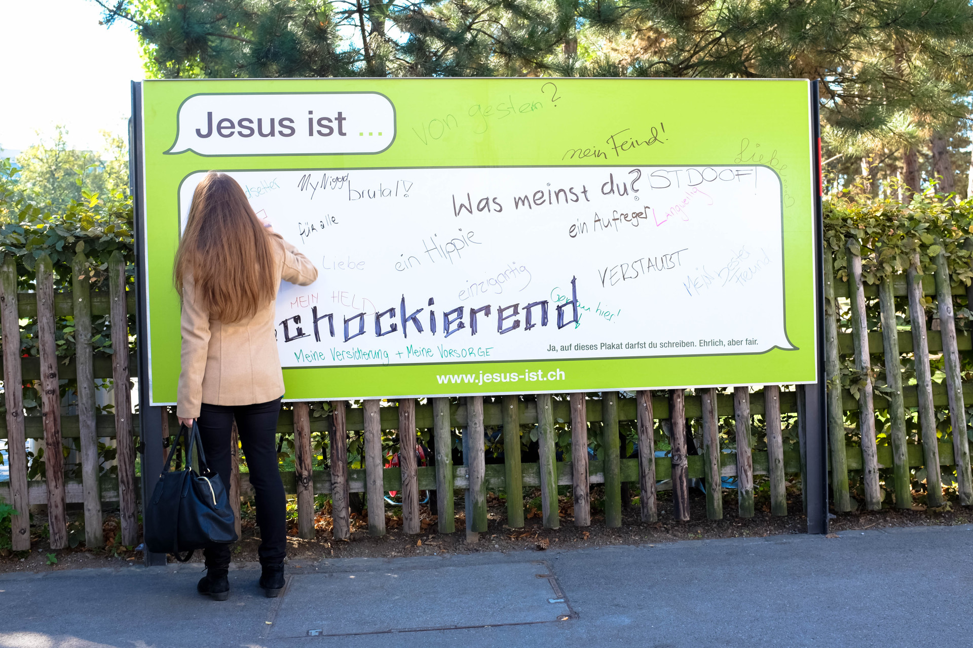 Campagne "Jésus est..." (photo service de presse)
