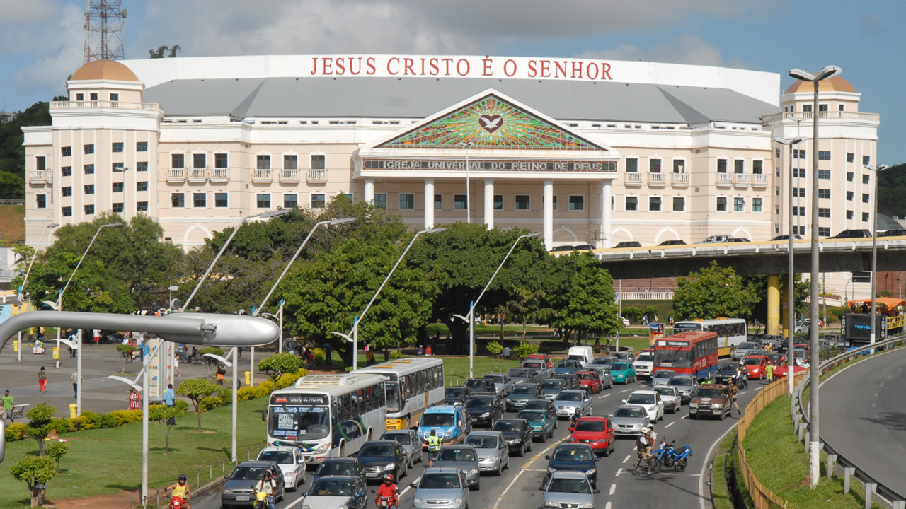 L'un des plus grands temples de la puissante Église Universelle au Brésil, à Salvador de Bahia (Photo: Jean-Claude Gerez)