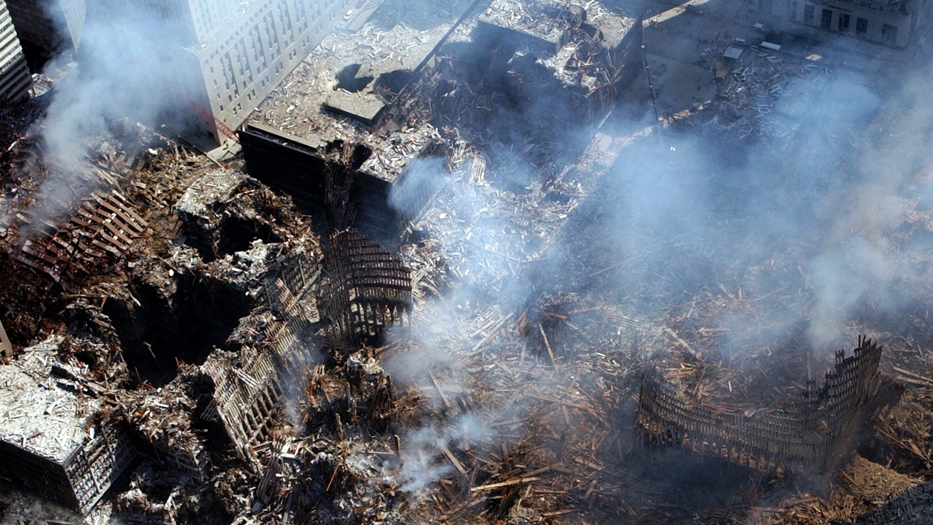 Les ruines du World Trade Center de New York après l'attentat du 11 septembre 2001 (photo: Domaine public)