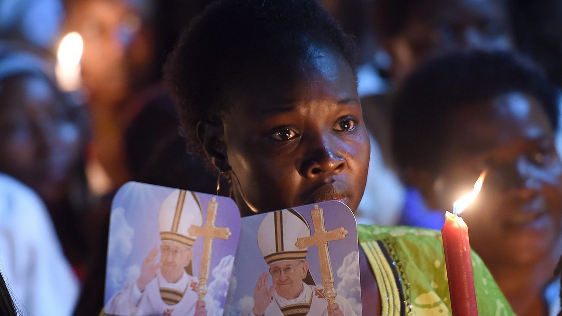 Veillée des catéchistes avec le pape François à Munyonyo (photo Keystone)