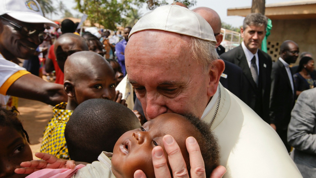 Le pape François est venu en Centrafrique en "messager de paix" (Photo:AP Andrew Medichini/Keystone)