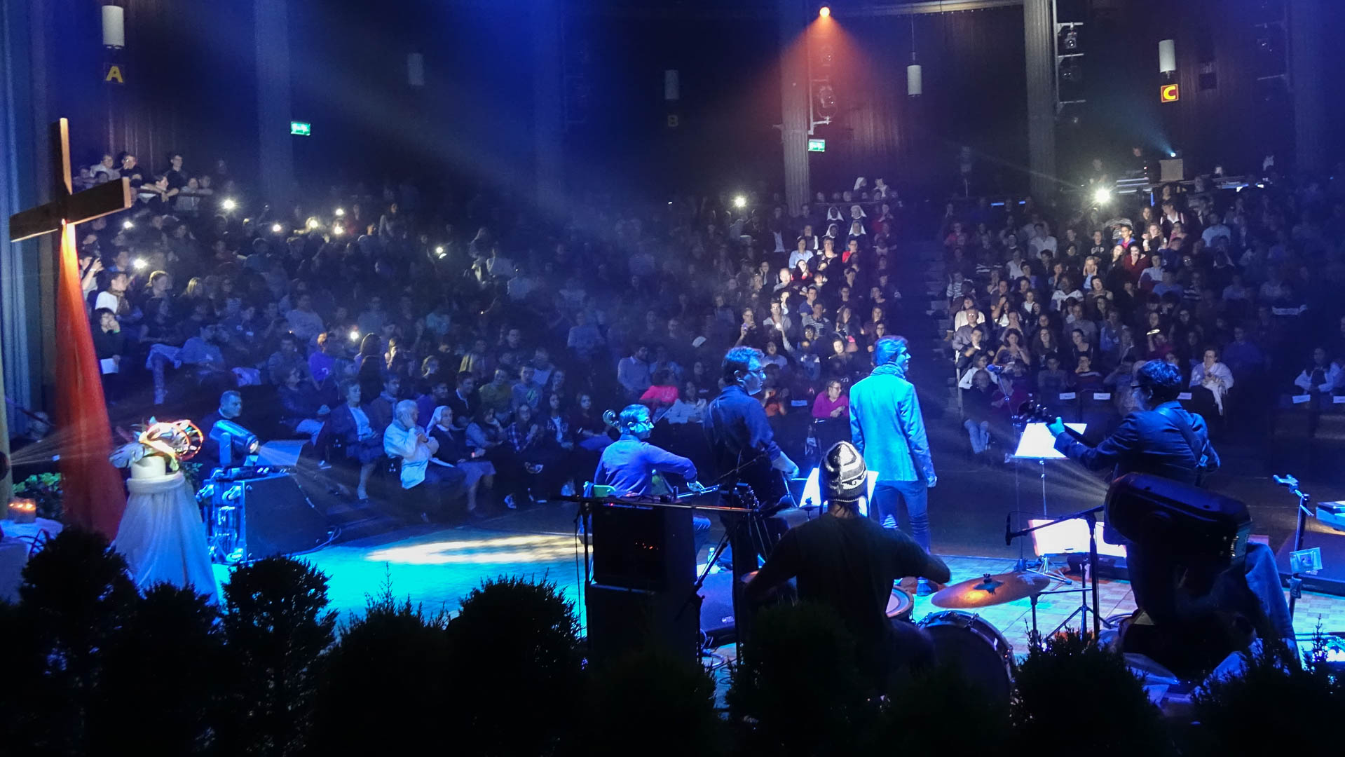 Ambiance rock pour Prier et Témoigner 2015 à Fribourg (photo Maurice Page)