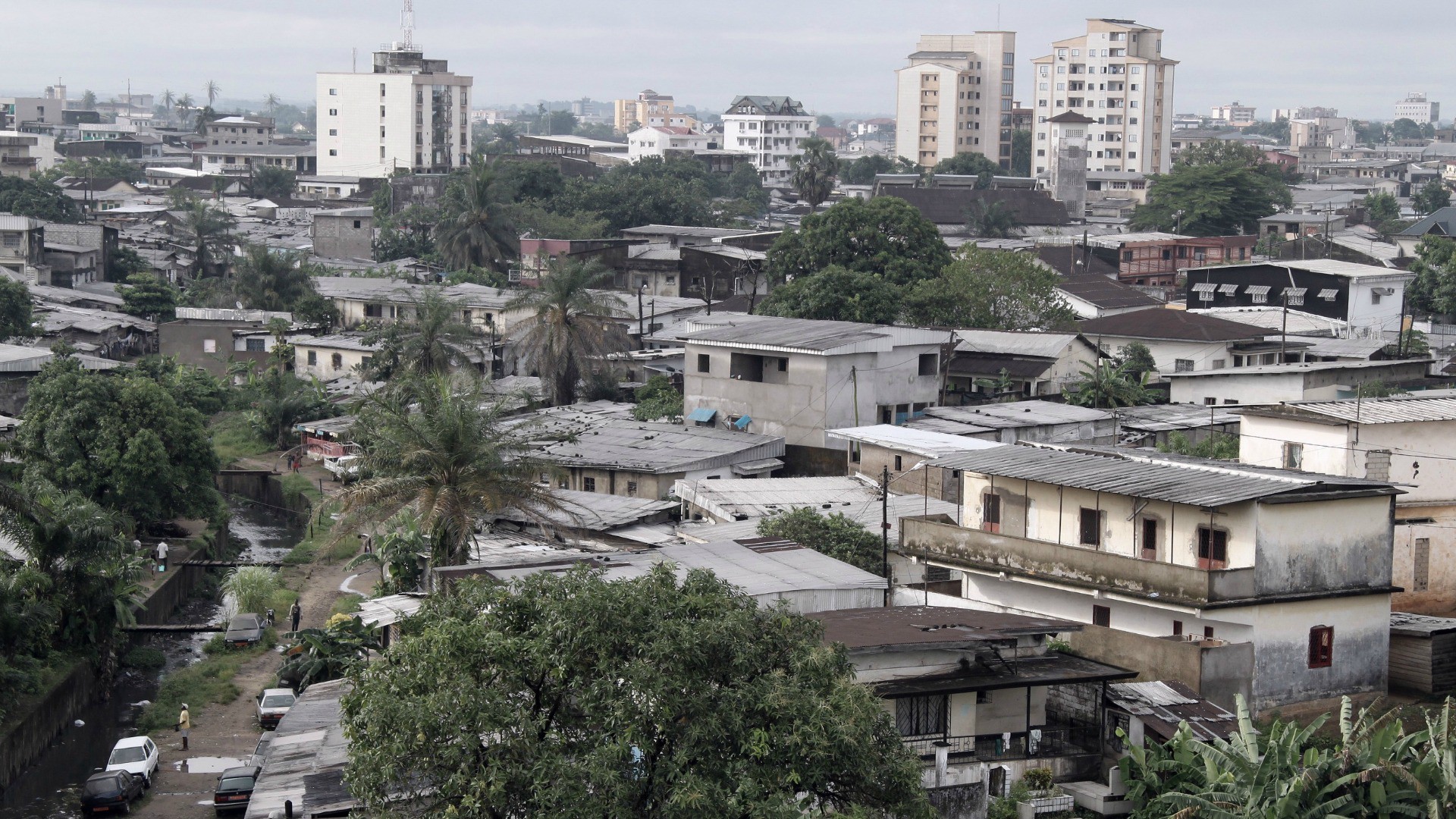 Le Cameroun, ici Douala, a interdit le port de la burqa, pour des raisons de sécurité. (Photo: Flickr/Christine Vaufrey/CC BY 2.0)