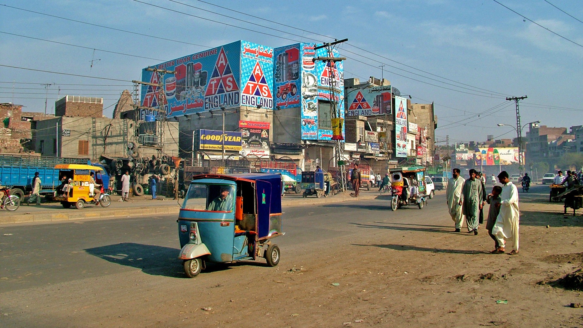 Scène de rue à Lahore, au Pakistan. (Photo: Flickr/Guilhem Vellut/CC BY 2.0)