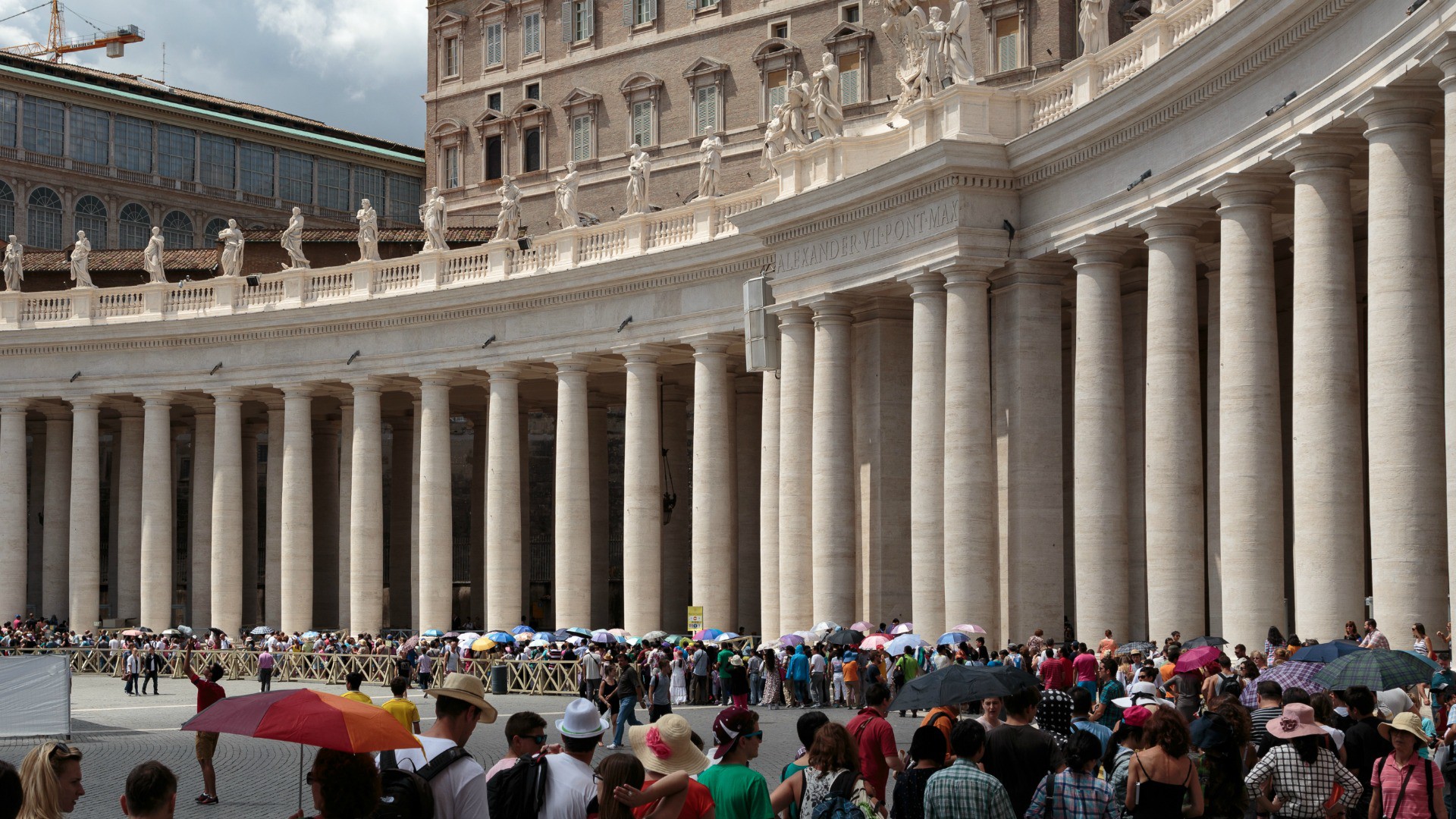 Pèlerins et visiteurs place Saint-Pierre de Rome. (Photo: Flickr/DR)