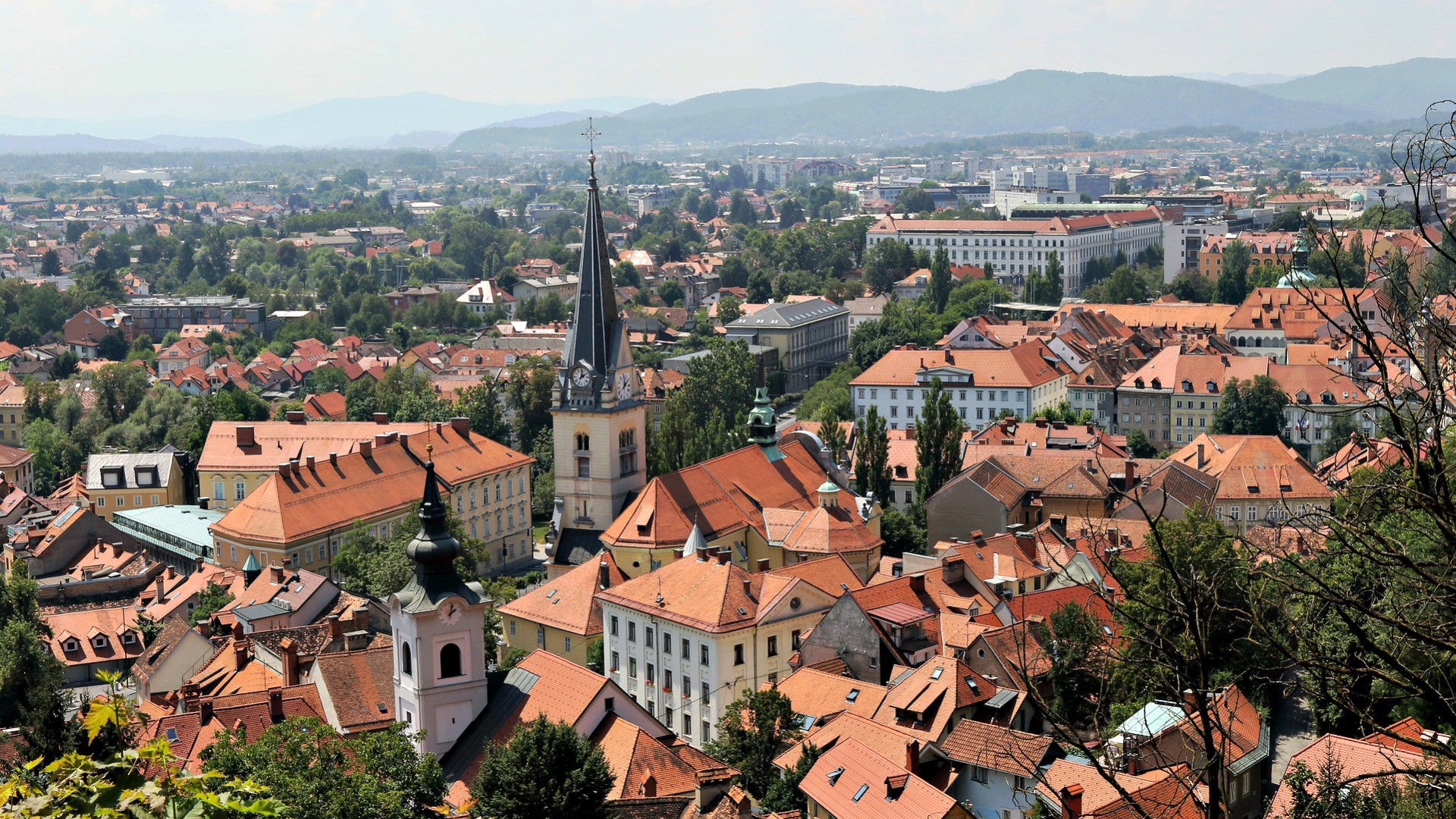 Ljubljana, capitale de la Slovénie (Photo (Ljubljana): Lorenzo Magnis/Flickr/CC BY-ND 2.0)