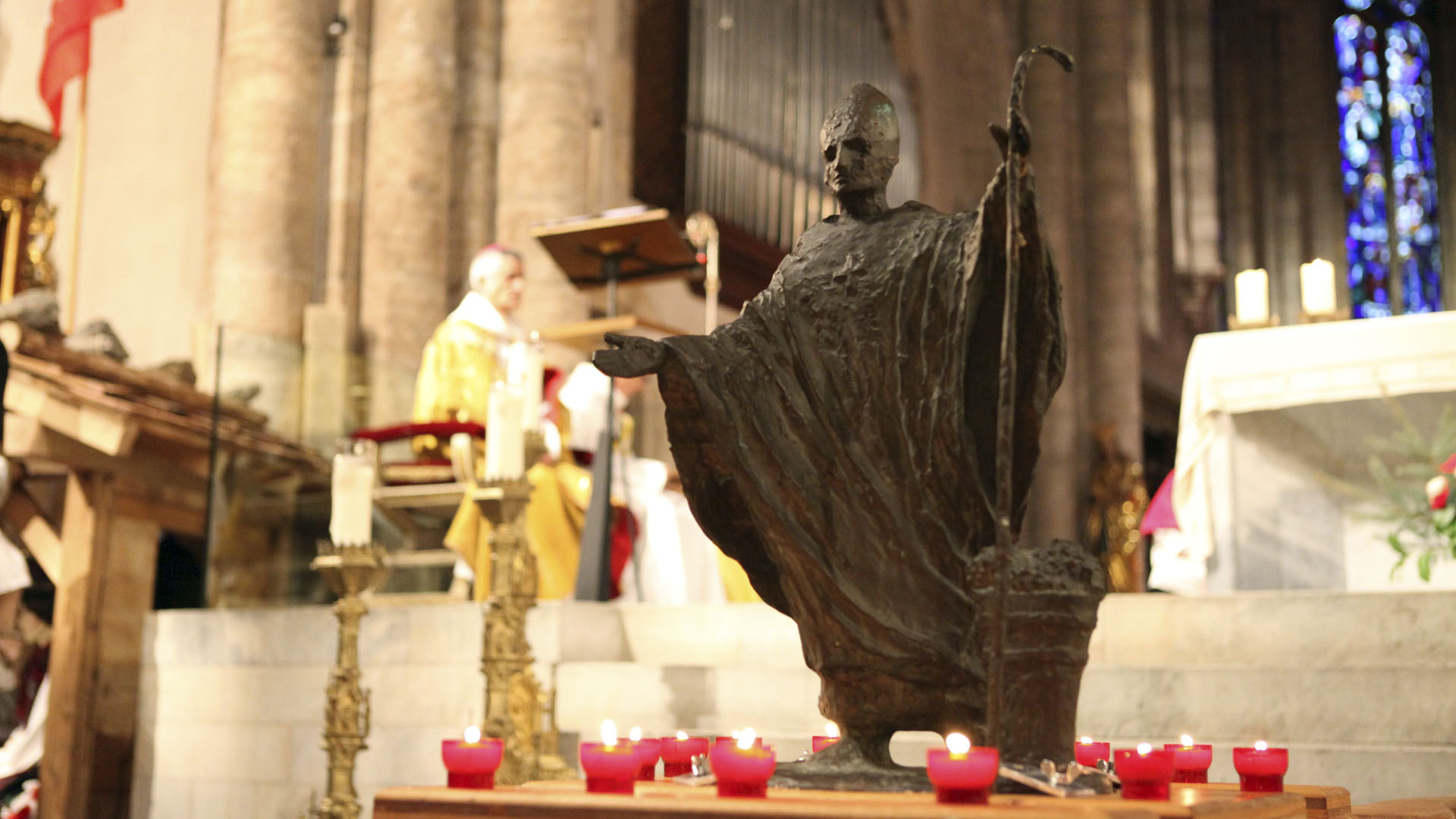 Sion le 31 décembre 2015. Statue pèlerine de saint Théodule à la cathédrale de Sion. (Photo: B. Hallet)
