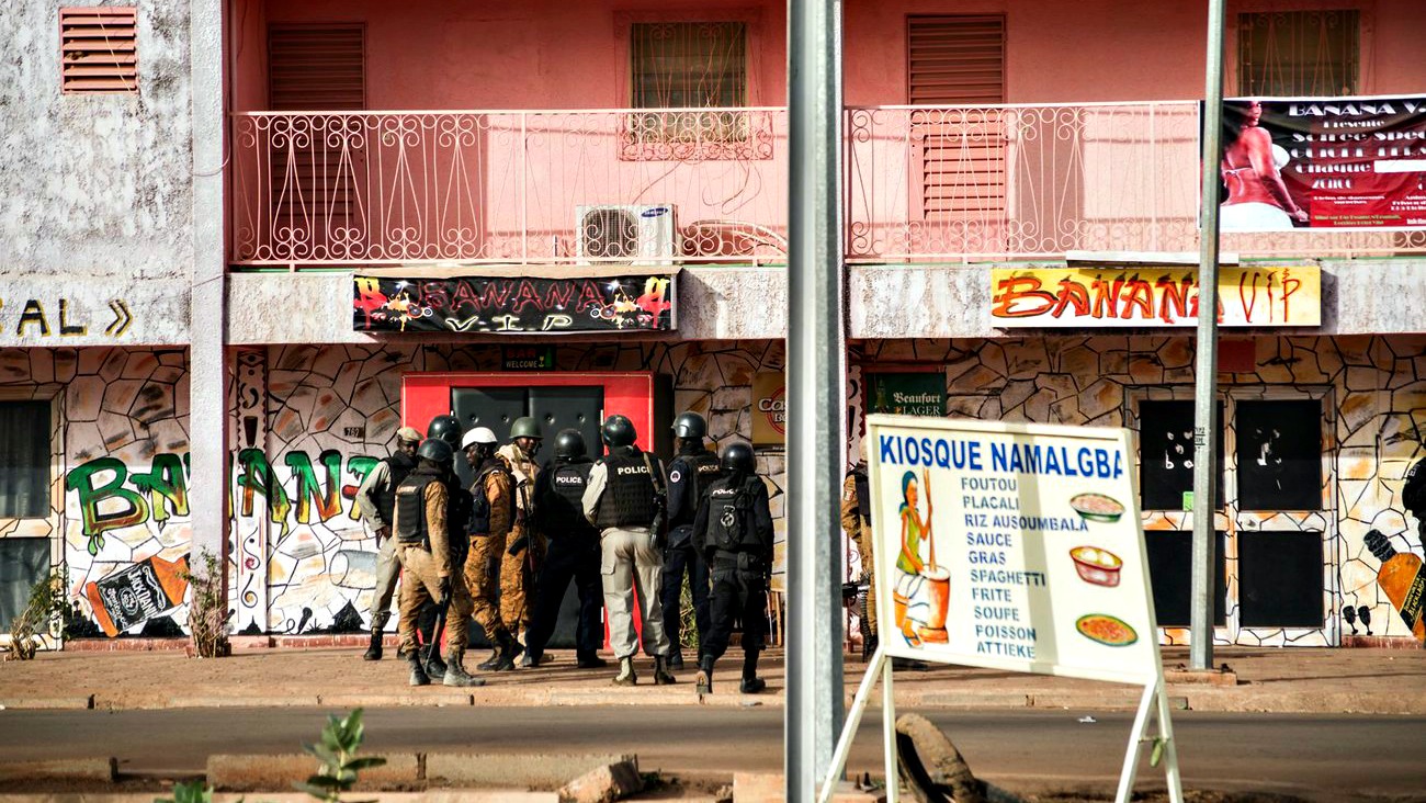 Les forces de l'ordre burkinabé sont intervenues contre le commando djihadiste à Ouagadougou  (Photo: Keystone/MAXPPP/Erwan Rogard)