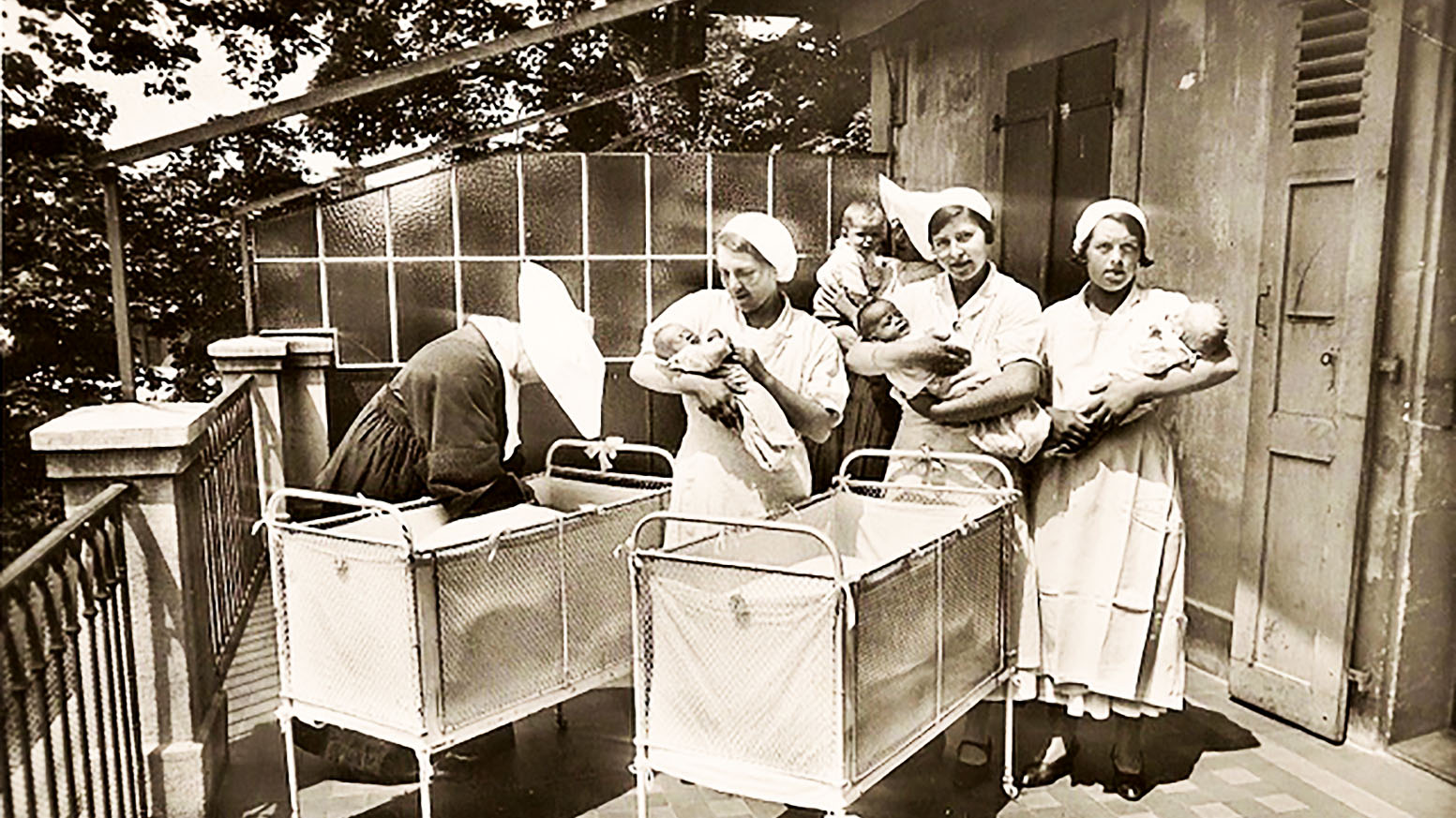 Les Filles de la charité de Saint-Vincent-de-Paul ont géré la villa Le Servan jusqu'en 1976. (Photo: carte postale 1938 / Perrochet SA / dr)