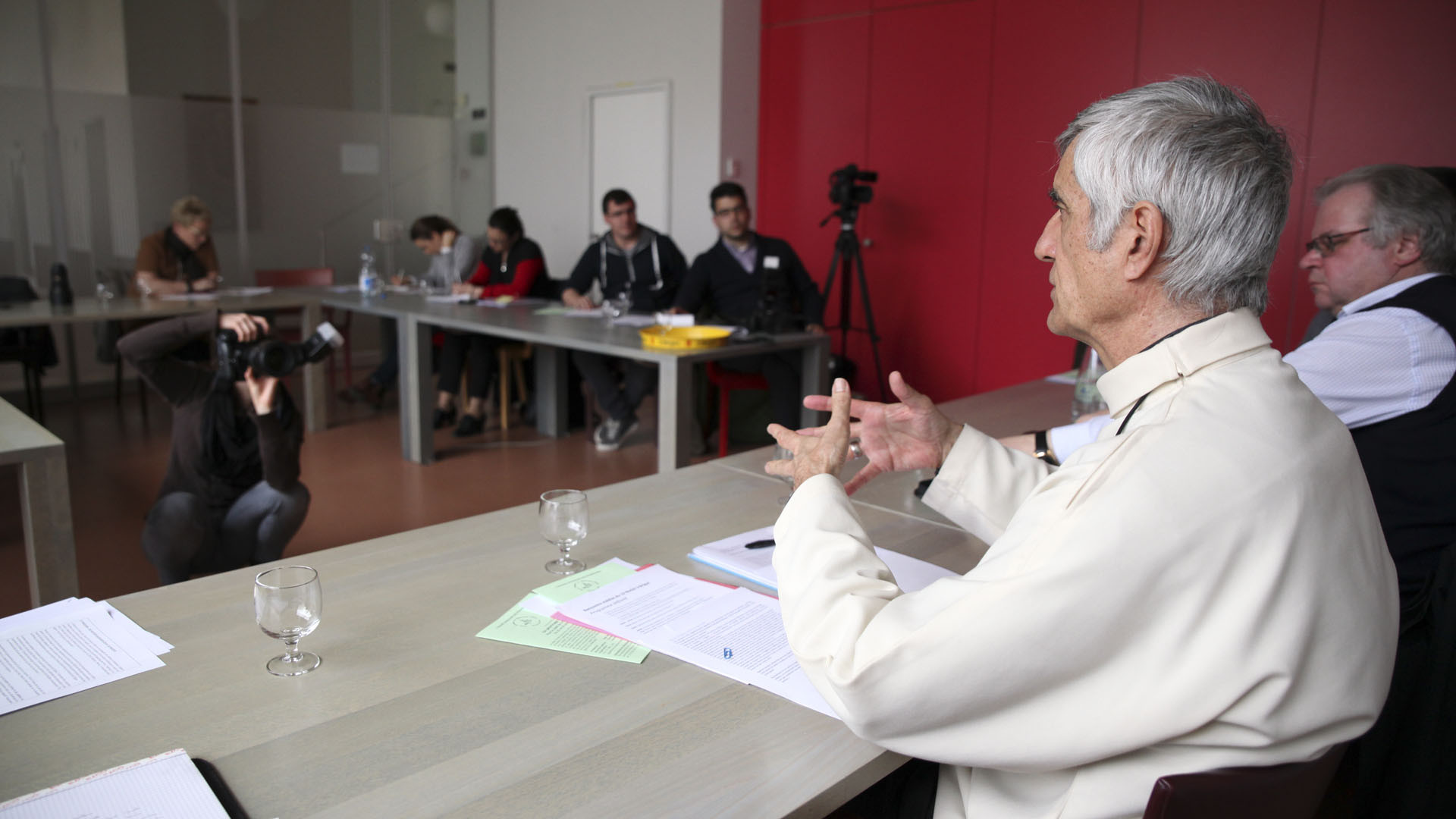 Mgr Jean-Marie Lovey, évêque du diocèse de Sion, ici à brigue en février 2016. (Photo: Bernard Hallet)