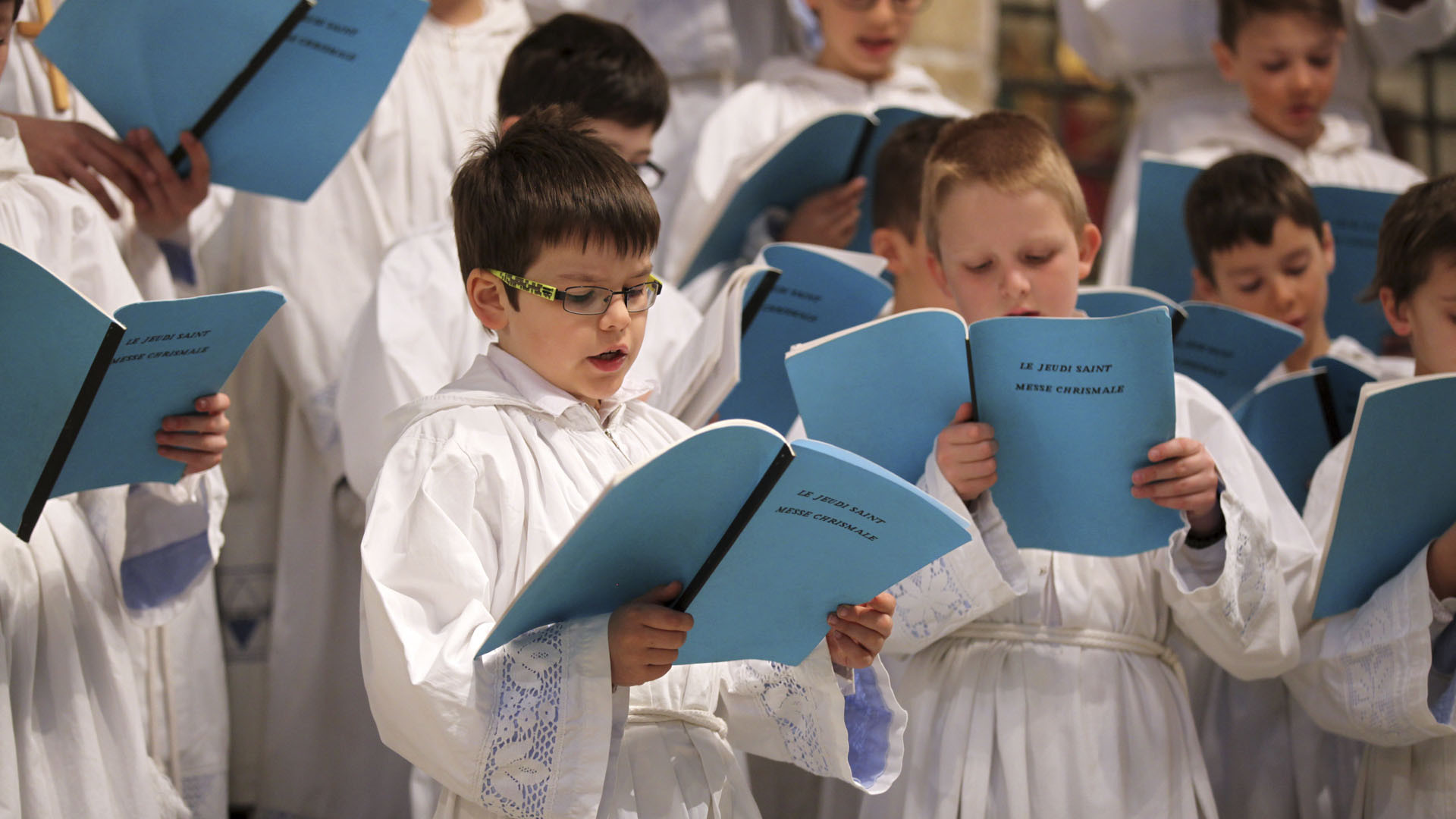 La cathédrale de Sion offre de nombreuses possibilités musicales pour les enfants, comme la Schola des petits chanteurs | © Bernard Hallet