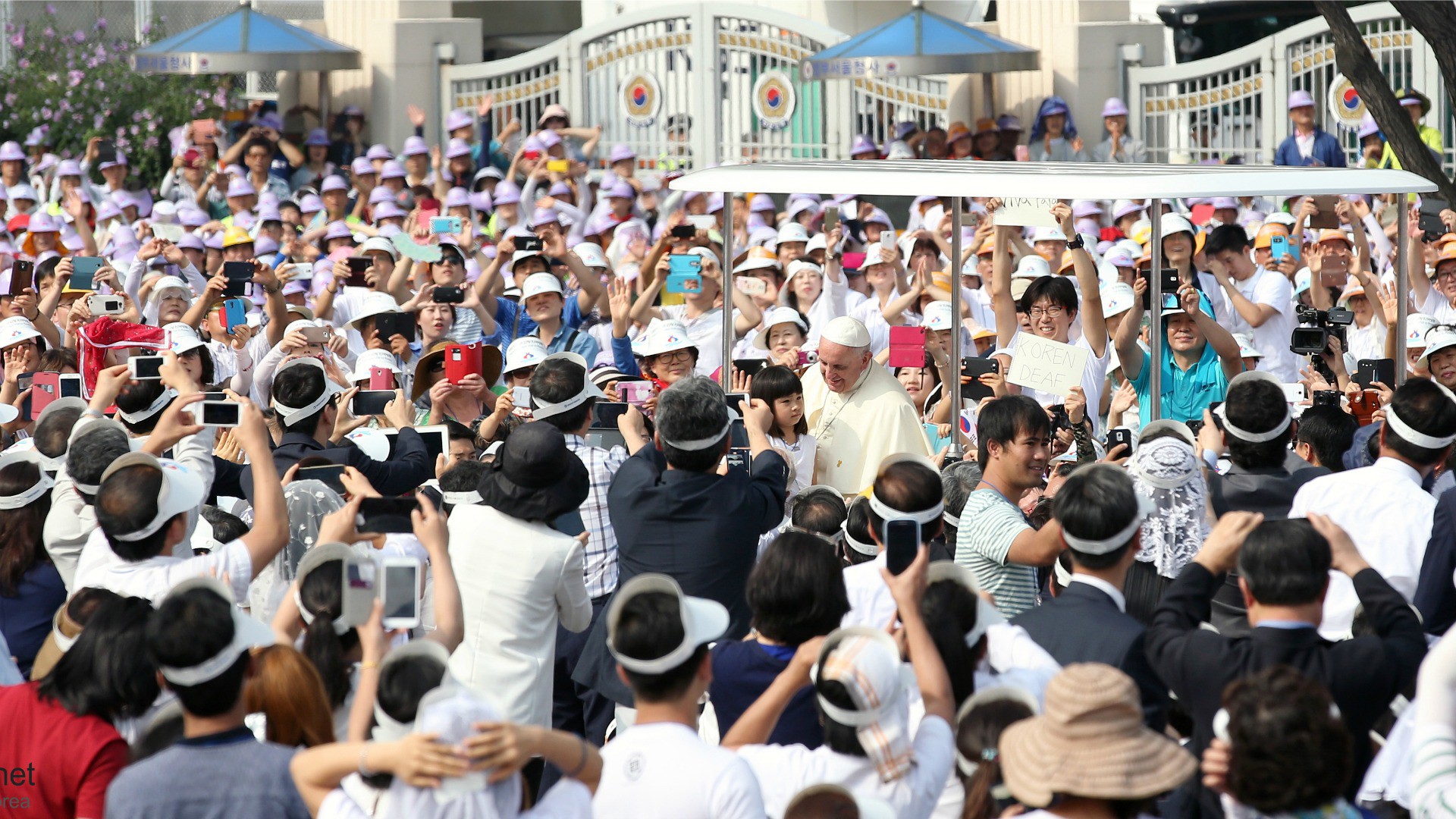Le pape lors de sa visite en Corée, en Asie où l'augmentation des catholiques a été la plus marquée, avec l'Afrique, en 2014. (Photo: Flickr/Jeon Han/CC BY-SA 2.0).