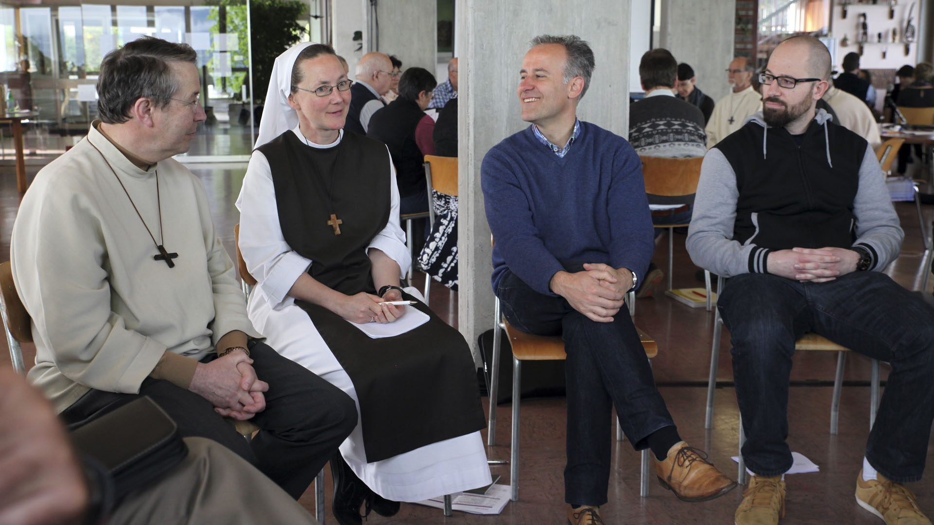 Le Bouveret le 14 avril 2016. Ecole des Missions. Atelier de discussions lors de la session pastorale du diocèse de Sion. (Photo: Bernard Hallet)