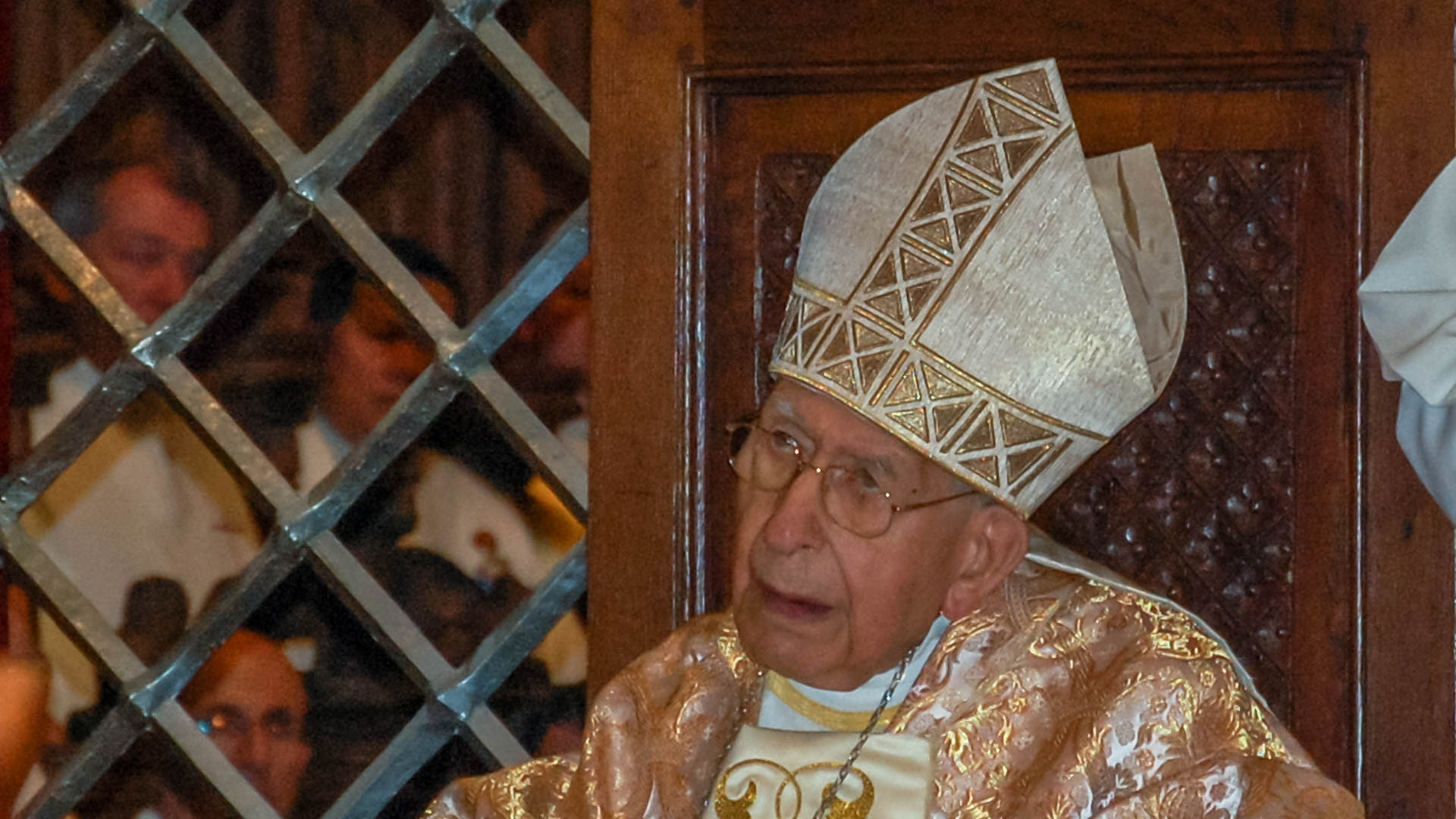 Le cardinal Georges Cottier lors de l'ordination épiscopale de Mgr Charles Morerod en 2011 (photo Jacques Berset) 