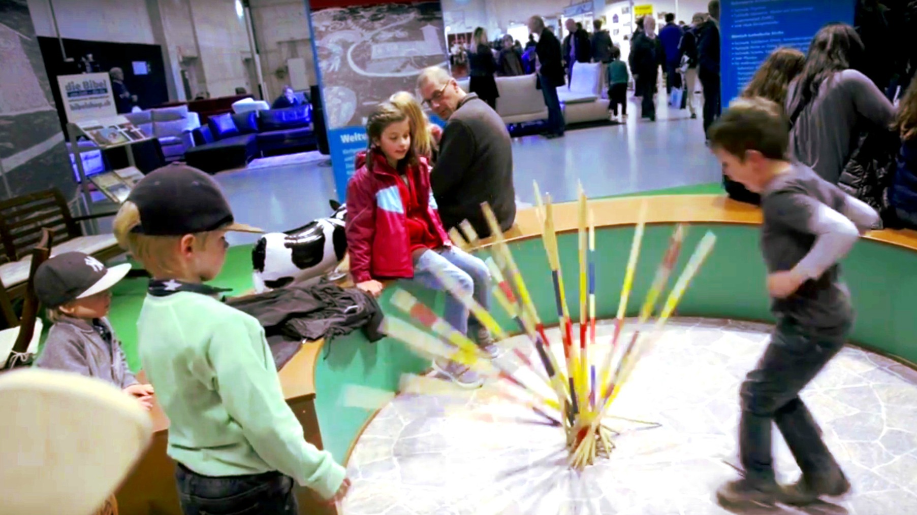 Le stand des Eglises à la BEA a beaucoup plus aux enfants (Photo: Copyright 2016 Infofilm Kathbern.ch)