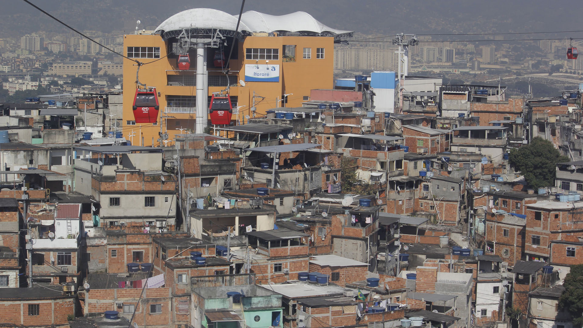 Les favella de Rio., symbole de la violence et de la pauvreté de la ville. (Photo: Flickr/sarahjadeonline/CC BY-ND 2.0)