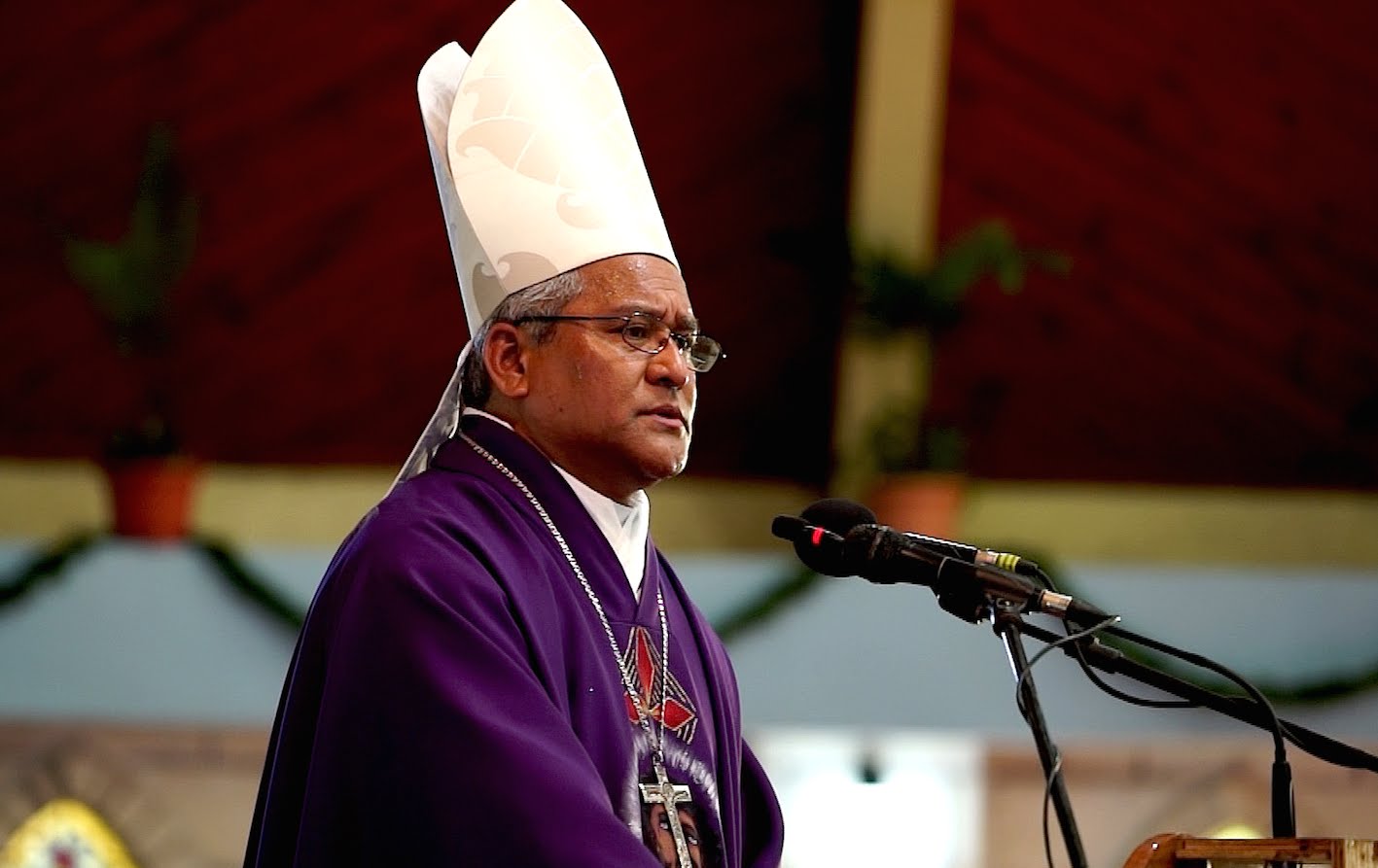 Mgr Soane Patita Paini Mafi, des Iles Tonga, est, à 54 ans, le plus jeunes des cardinaux. (Photo: Youtube)