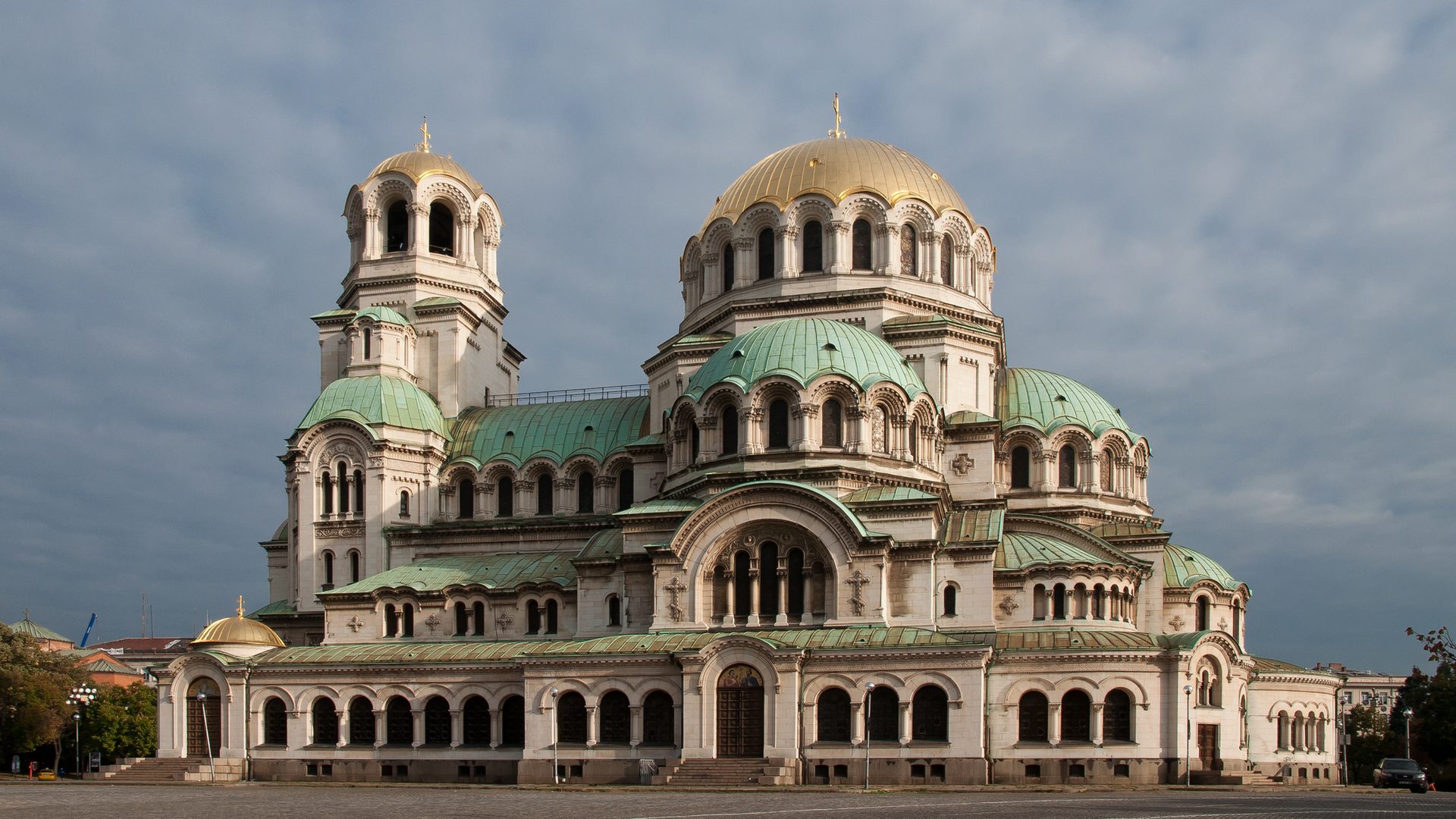 La cathédrale Alexandre-Nevski de Sofia, est le siège du patriarche orthodoxe de Bulgarie (photo Wikimedia commons Plamen Agov CC BY-SA 1.0)