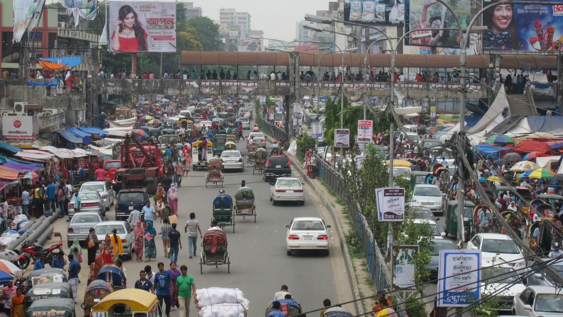 Scène de rue à Dacca, la capitale du Bengladesh. (Photo: Flickr/Kuruman/CC BY 2.0)