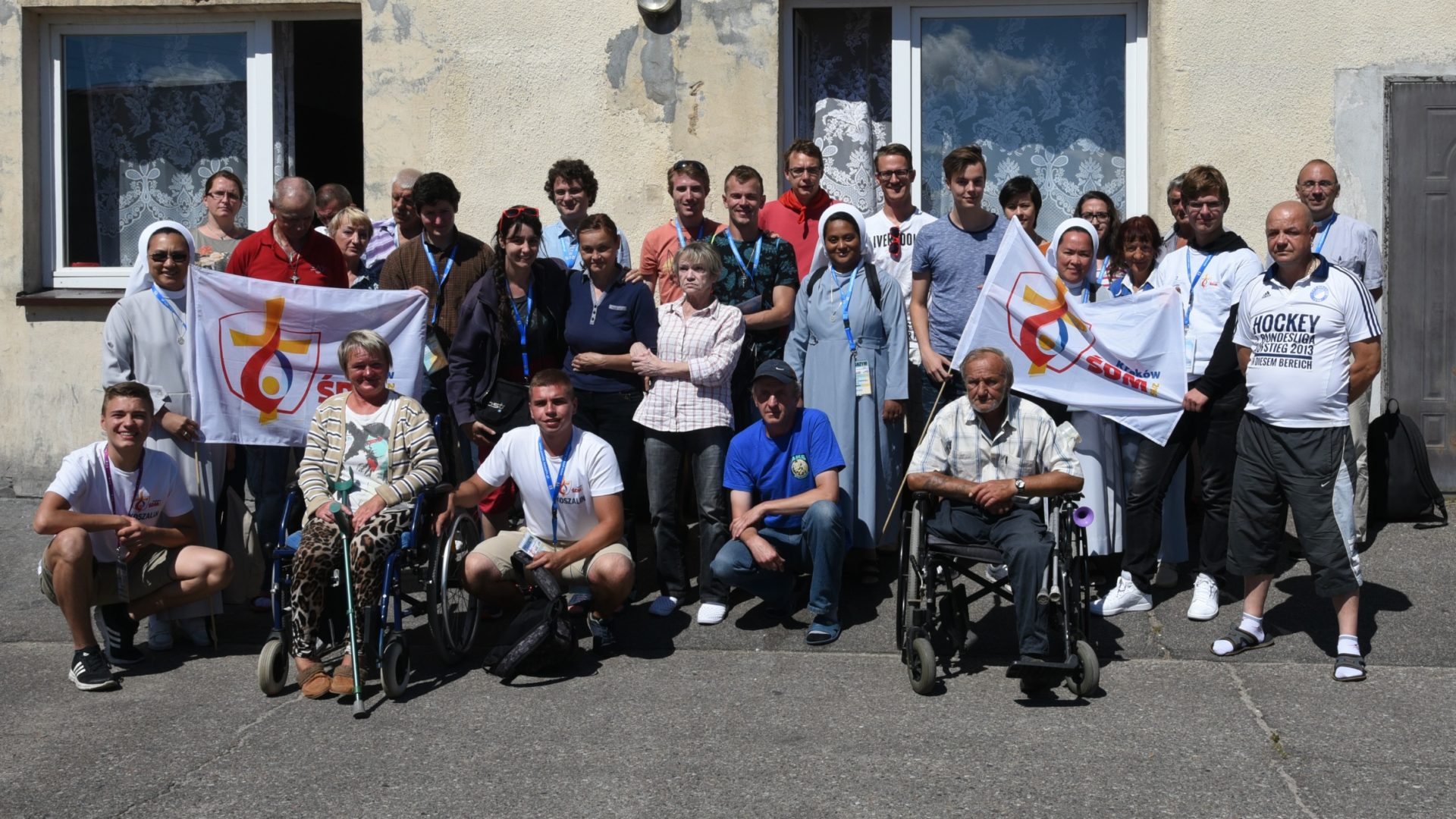 Les jmjistes ont rencontré les pensionnaires de la Société d'aide de Frère Albert, à Koszalin (Photo:Raphaël Zbinden)