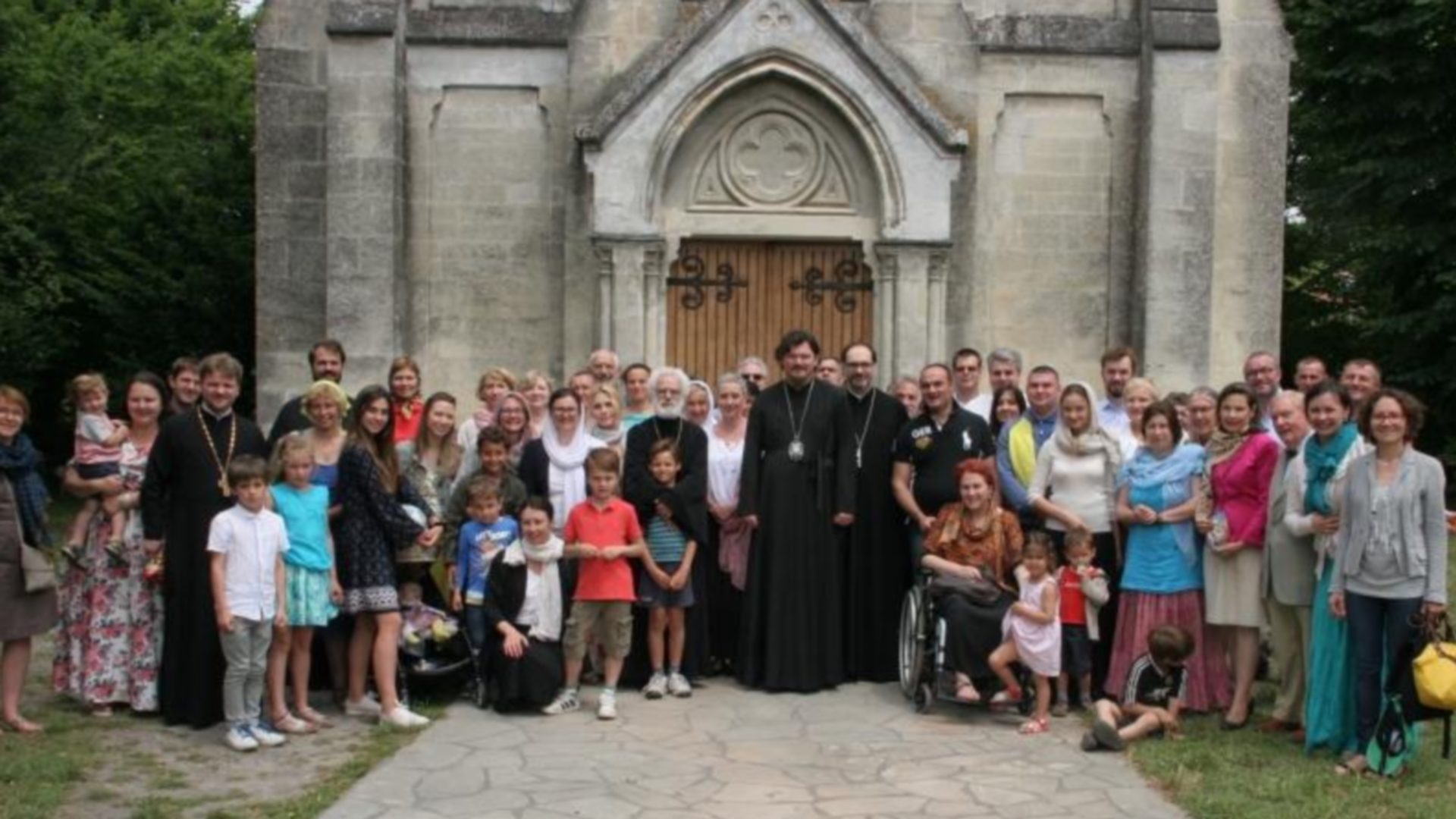 La communauté orthodoxe russe de la paroisse saint Seraphin de Bordeaux (photo: Eglise orthodoxe russe en France)