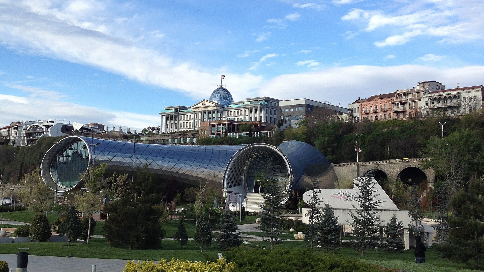 Le Parlement de Tbilissi, capitale de la Géorgie (Photo: flickr/mibuchat/CC BY-SA 2.0)