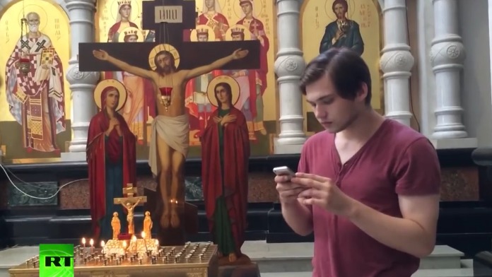 Ruslan Sokolovsky a cherché des pokémons dans l'Eglise de Tous-les-Saints, à Ekaterinbourg (YouTube.com)