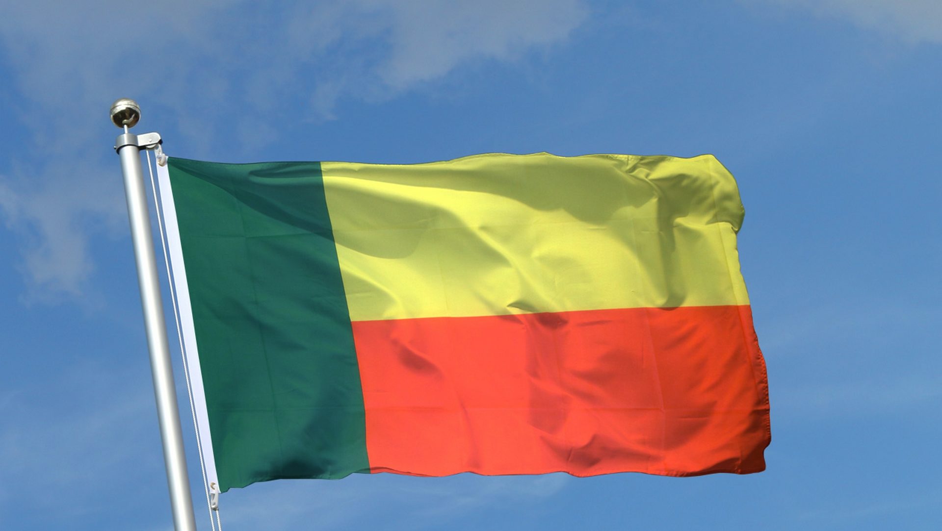Le drapeau du Bénin (photo DR)