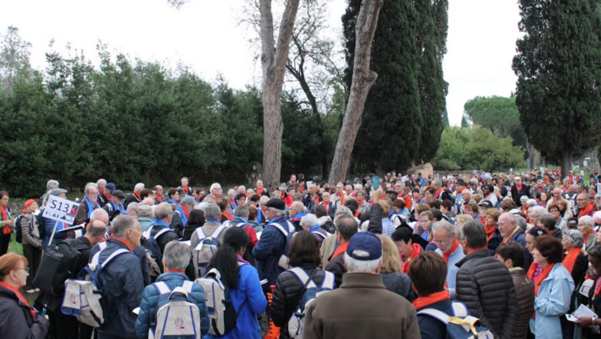 Chemin de Croix des pèlerins de LGF sur la Via Appia (photo Laure-Christine Grandjean) 