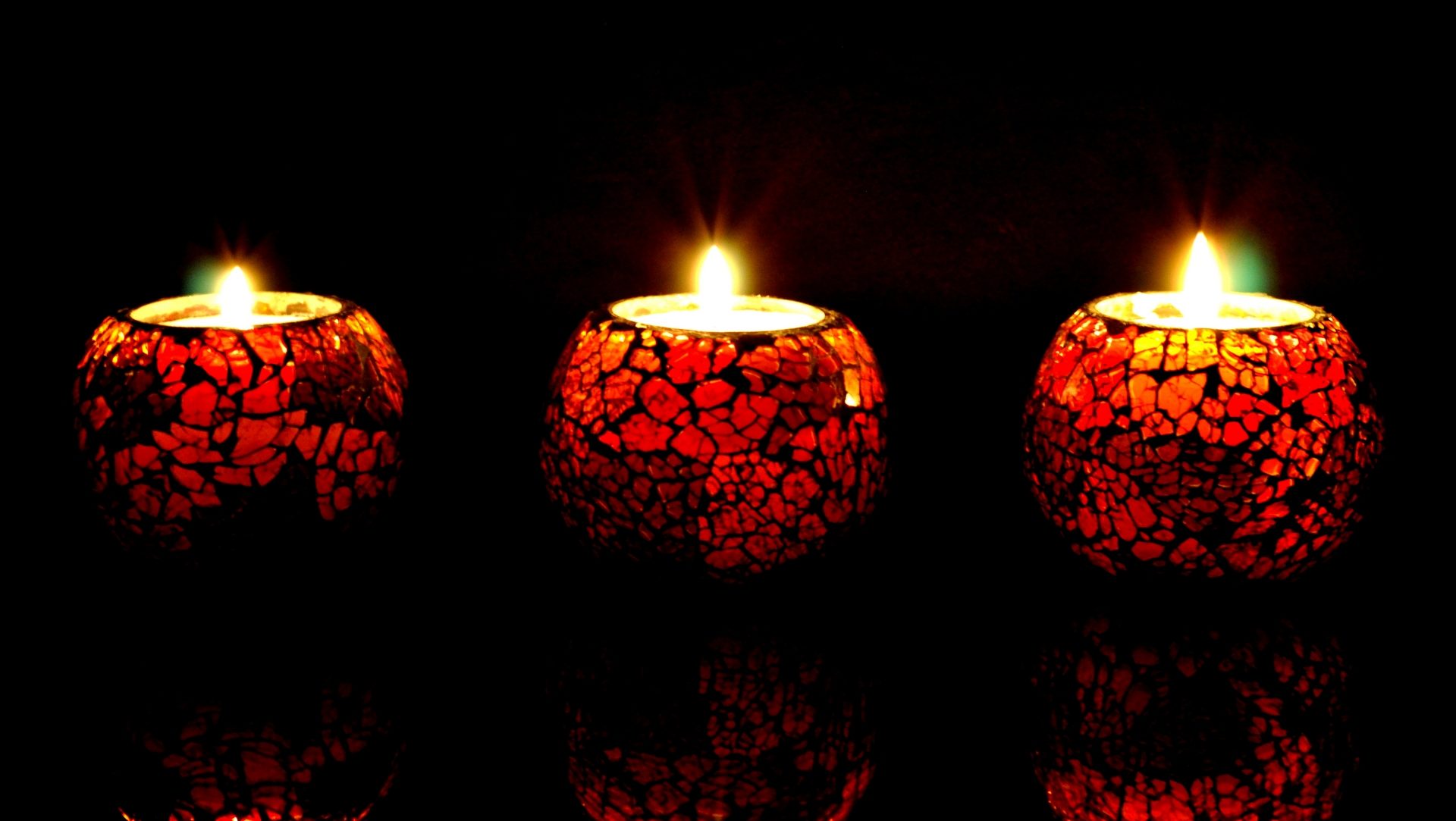 lumières de la fête hindoue de Divali (photo wikimedia commons  	peddhapati CC BY 2.0)