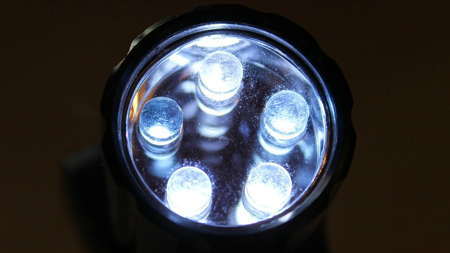 Des lampes LED, énergétiquement économiques, éclairent la place Saint-Pierre (Photo d'illustration:Pixabay.com)