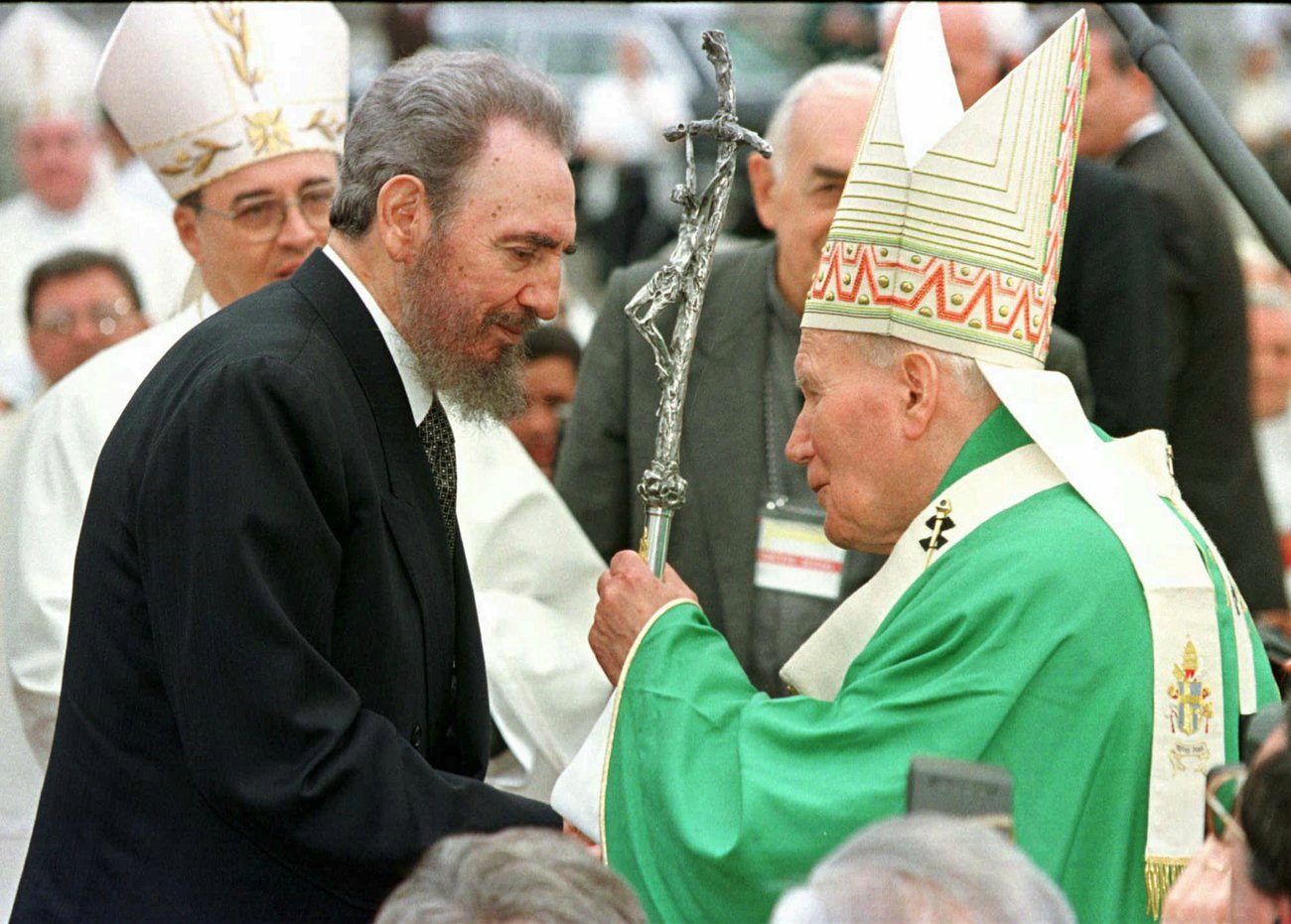 La visite historique du pape à La Havane en 1998, marque un tournant dans les relations entre Cuba et l'Eglise. (Photo: Keystone)