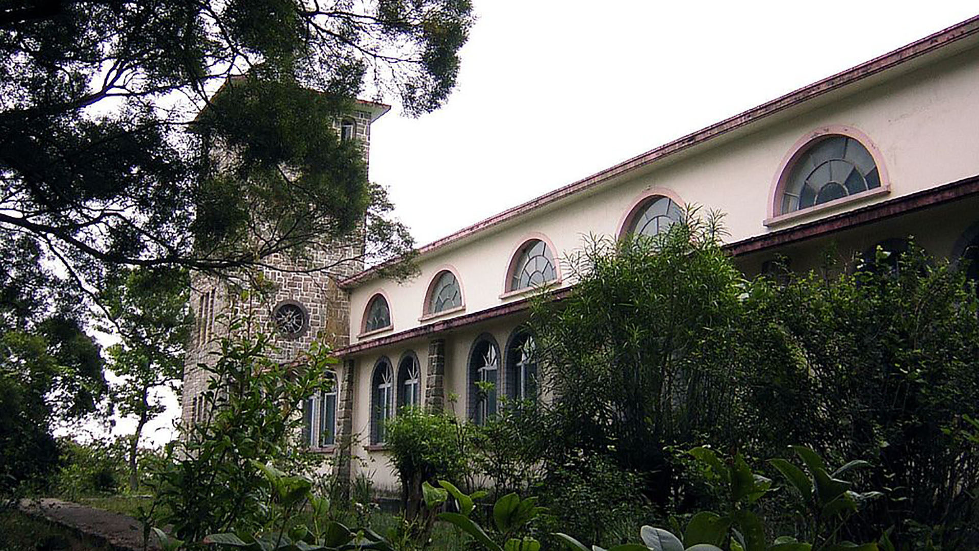 Notre-Dame de la Joie, à Lantau, Hong-Kong, levée au rang d’abbaye en 1999. (Photo: Wikiwand Commons/CC BY-SA 3.0)