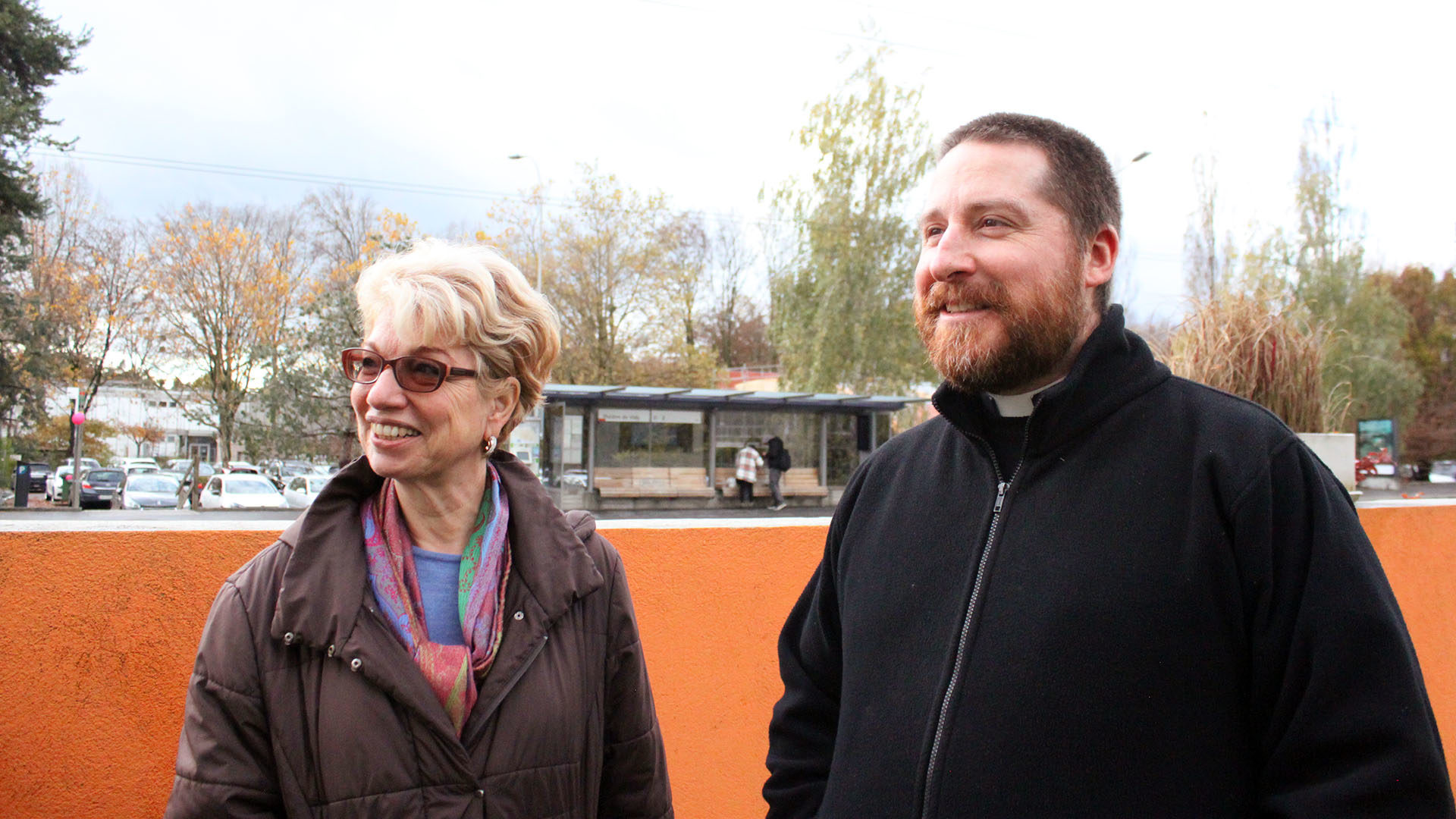 Regard sur l'Année sainte écoulée, avec Béatrice Vaucher, déléguée du vicaire épiscopal pour le canton de Vaud, l'abbé Christophe Godel. (Photo: Grégory Roth)