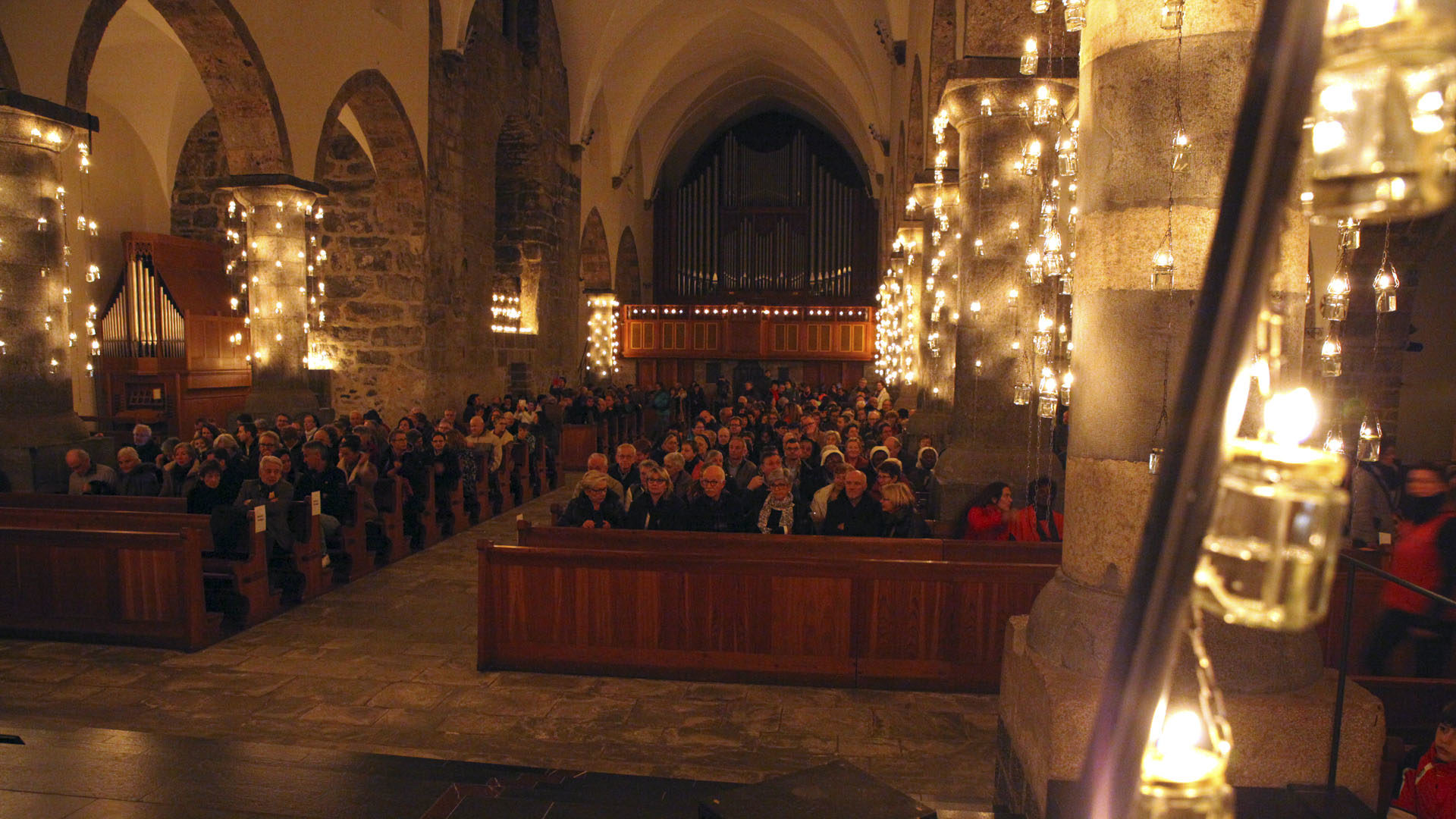 En attendant le concert de la Schola de Sion. (Photo: B. Hallet)